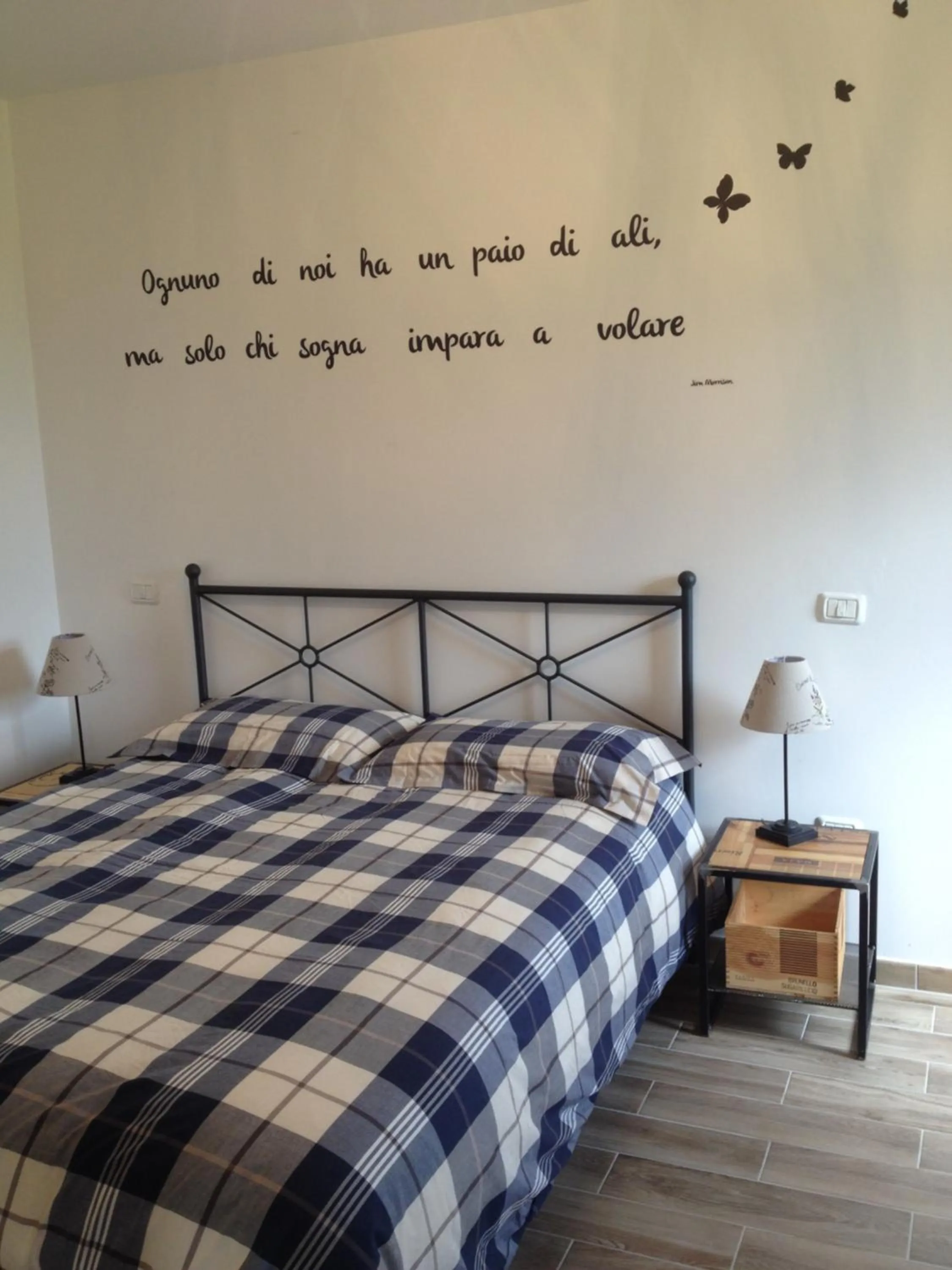 Photo of the whole room, Bed in B&B Cuor Di Lavanda