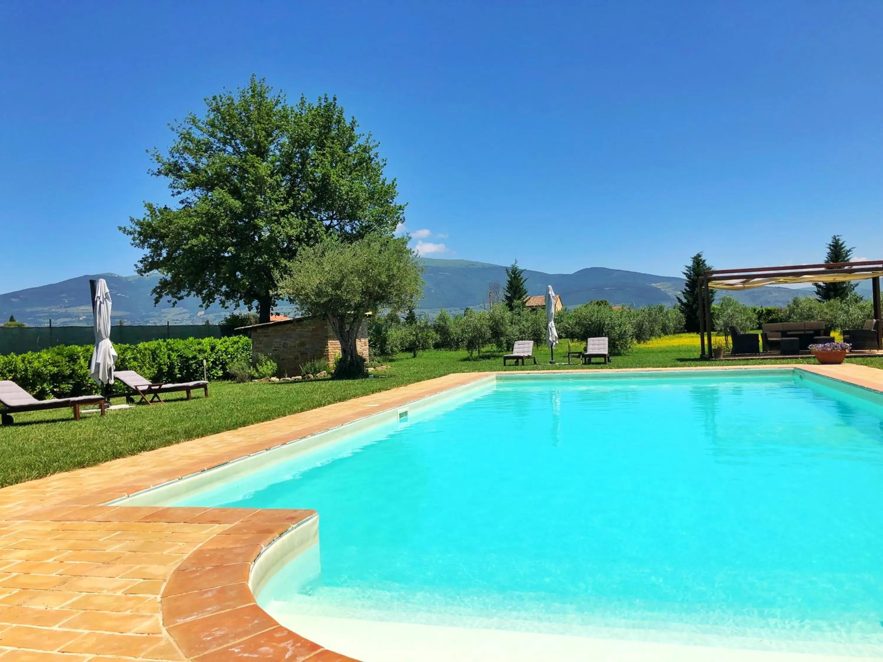Swimming pool in B&B Cuor Di Lavanda