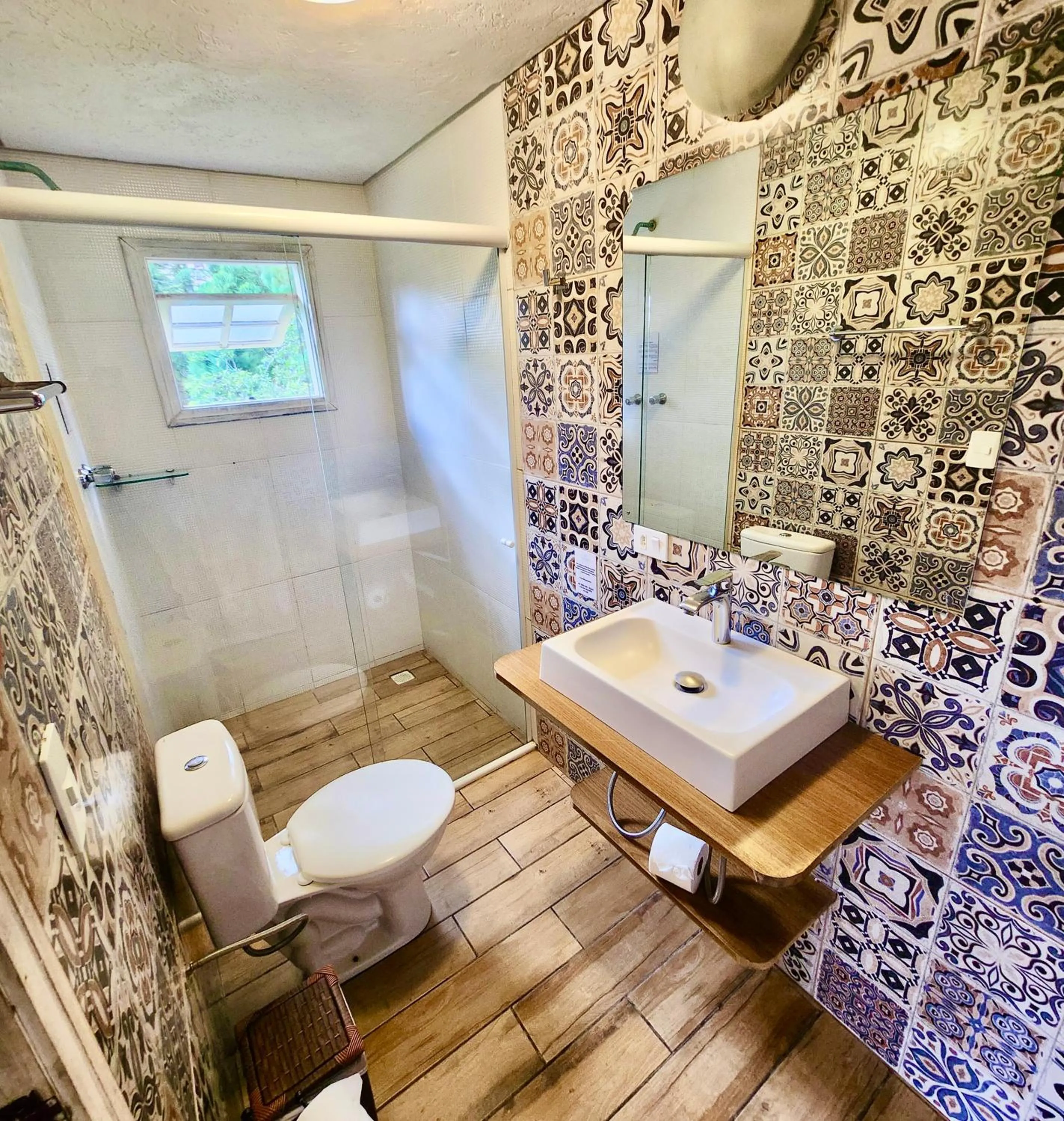 Bathroom in Villa Vintage Campos - Piscina e opções de suites com hidromassagem