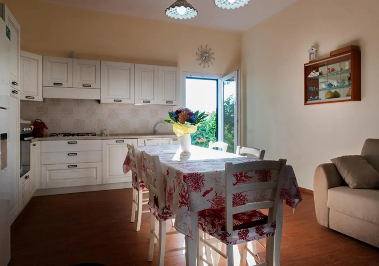 Kitchen or kitchenette in Aura Solis B&B