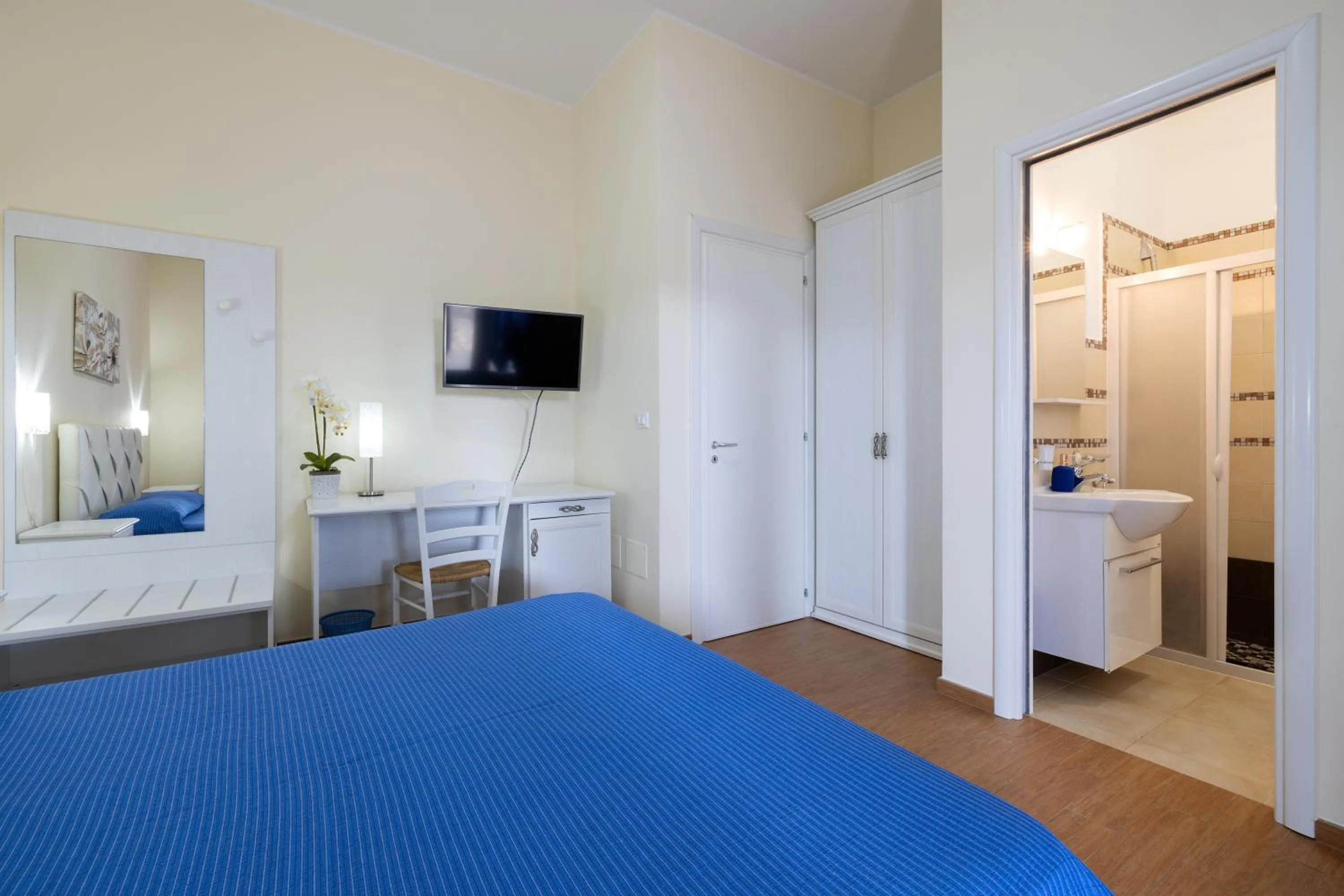 Bedroom, Bed in Aura Solis B&B
