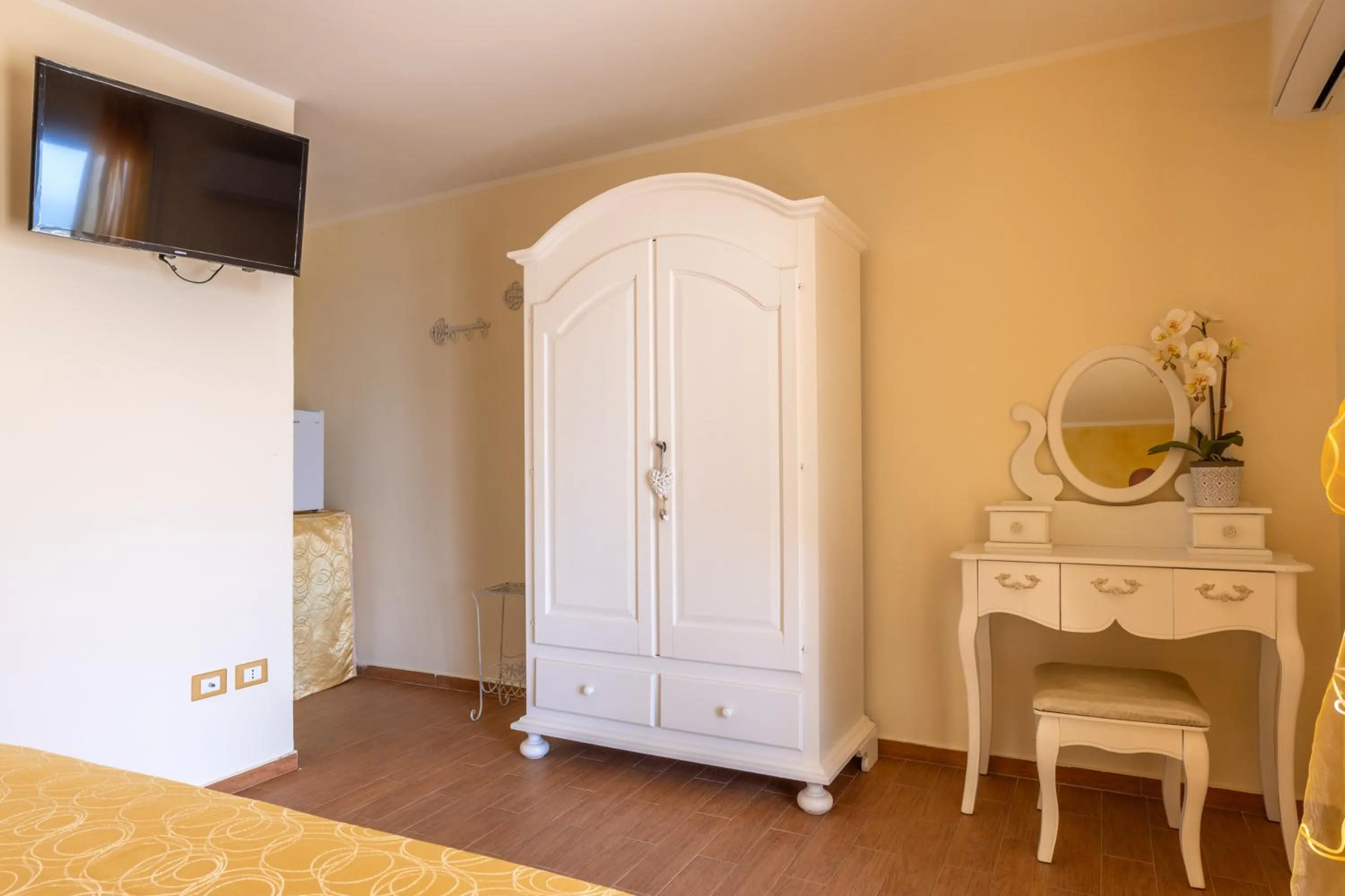 Bedroom, Bed in Aura Solis B&B