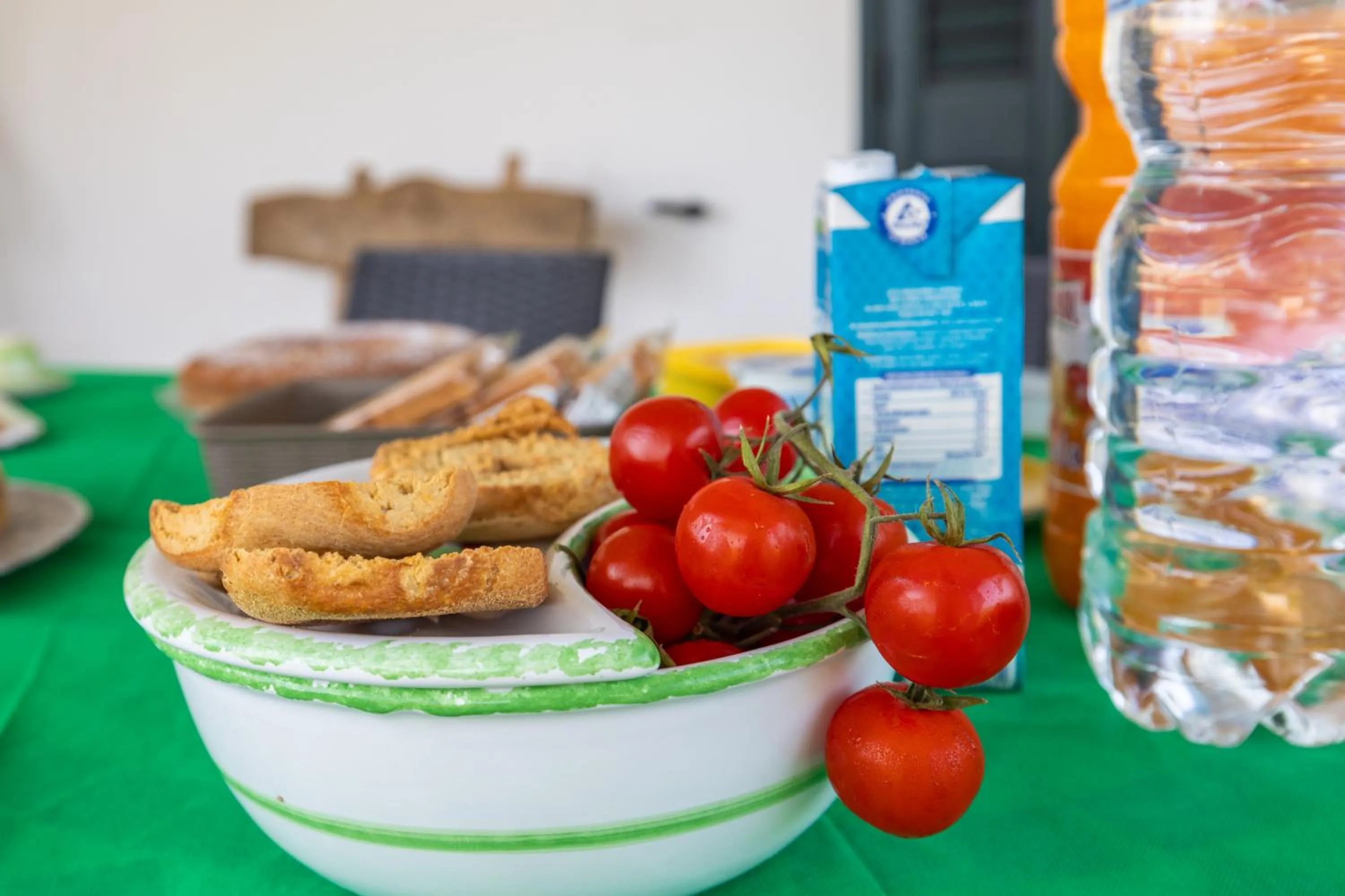 Breakfast in Aura Solis B&B