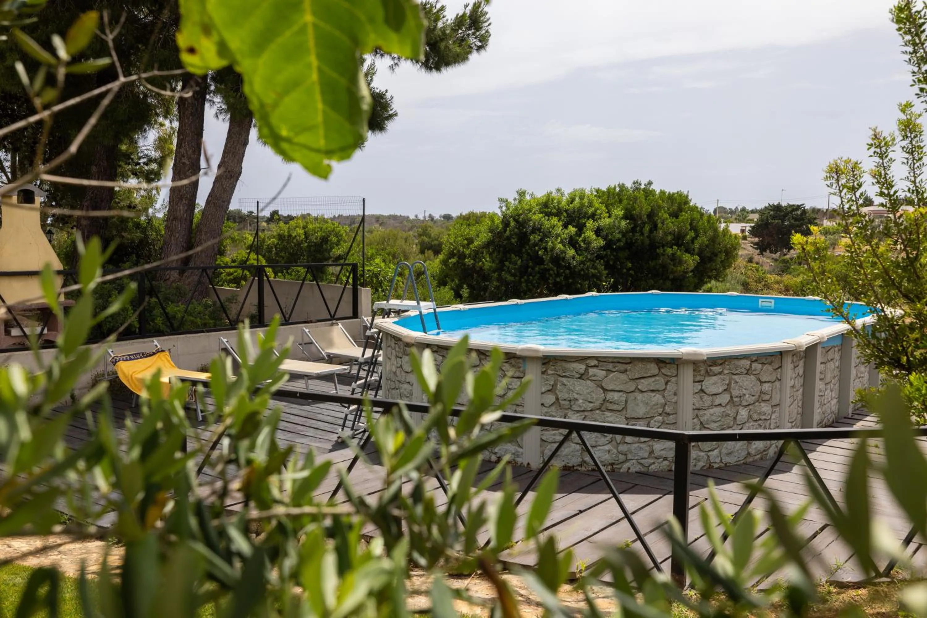 Swimming pool in Aura Solis B&B
