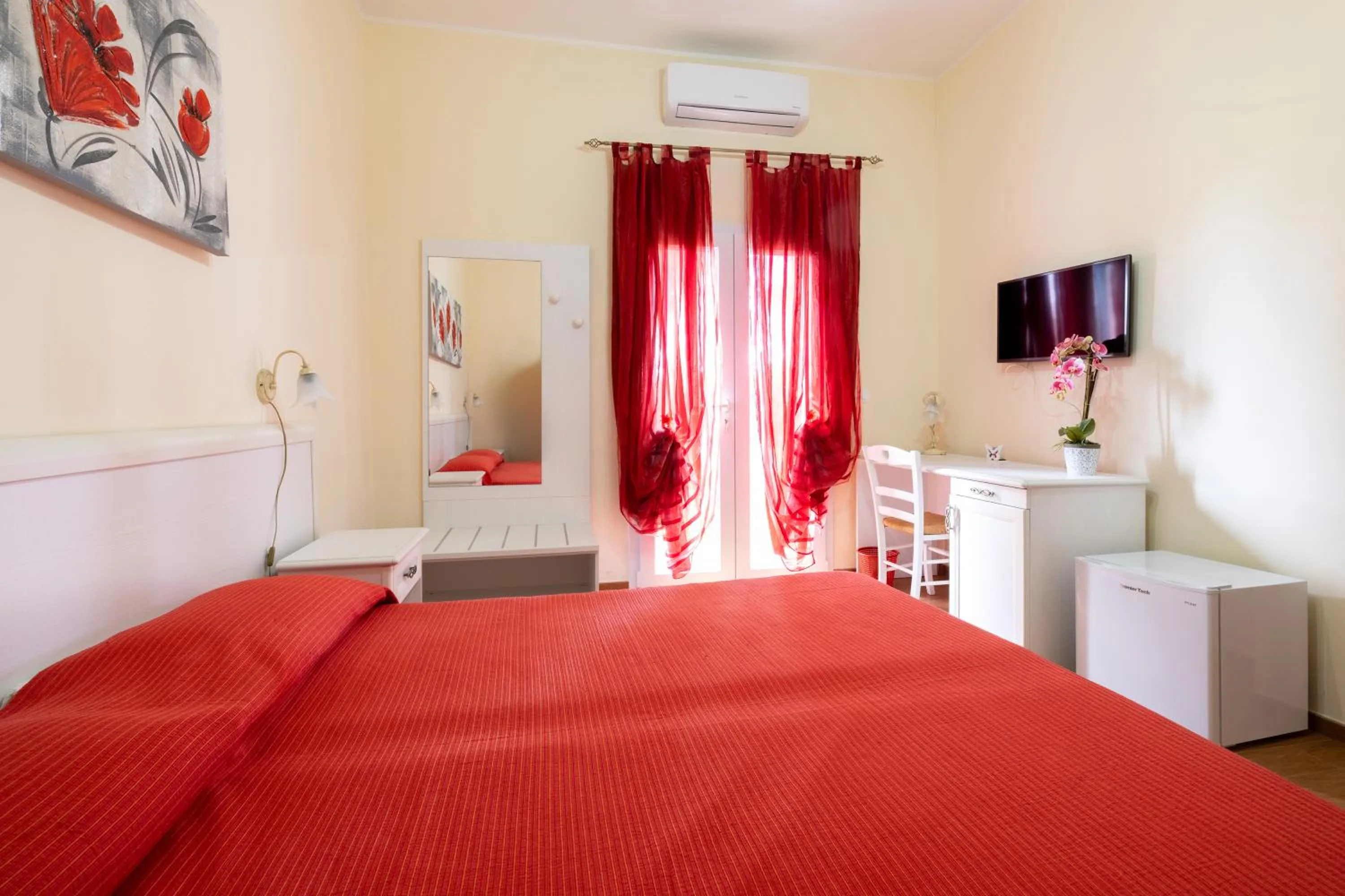 Bedroom, Bed in Aura Solis B&B