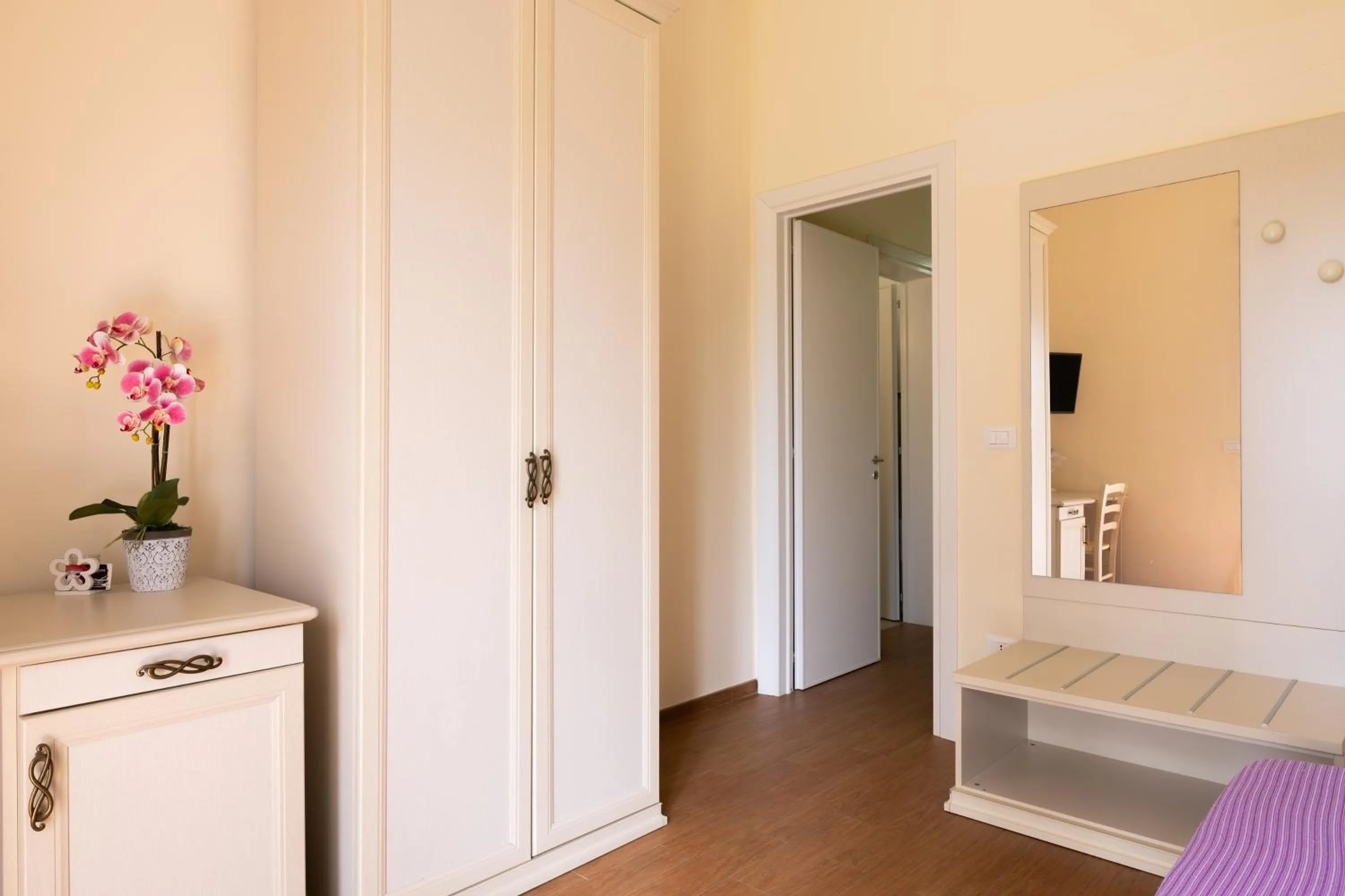 Bedroom, Bed in Aura Solis B&B