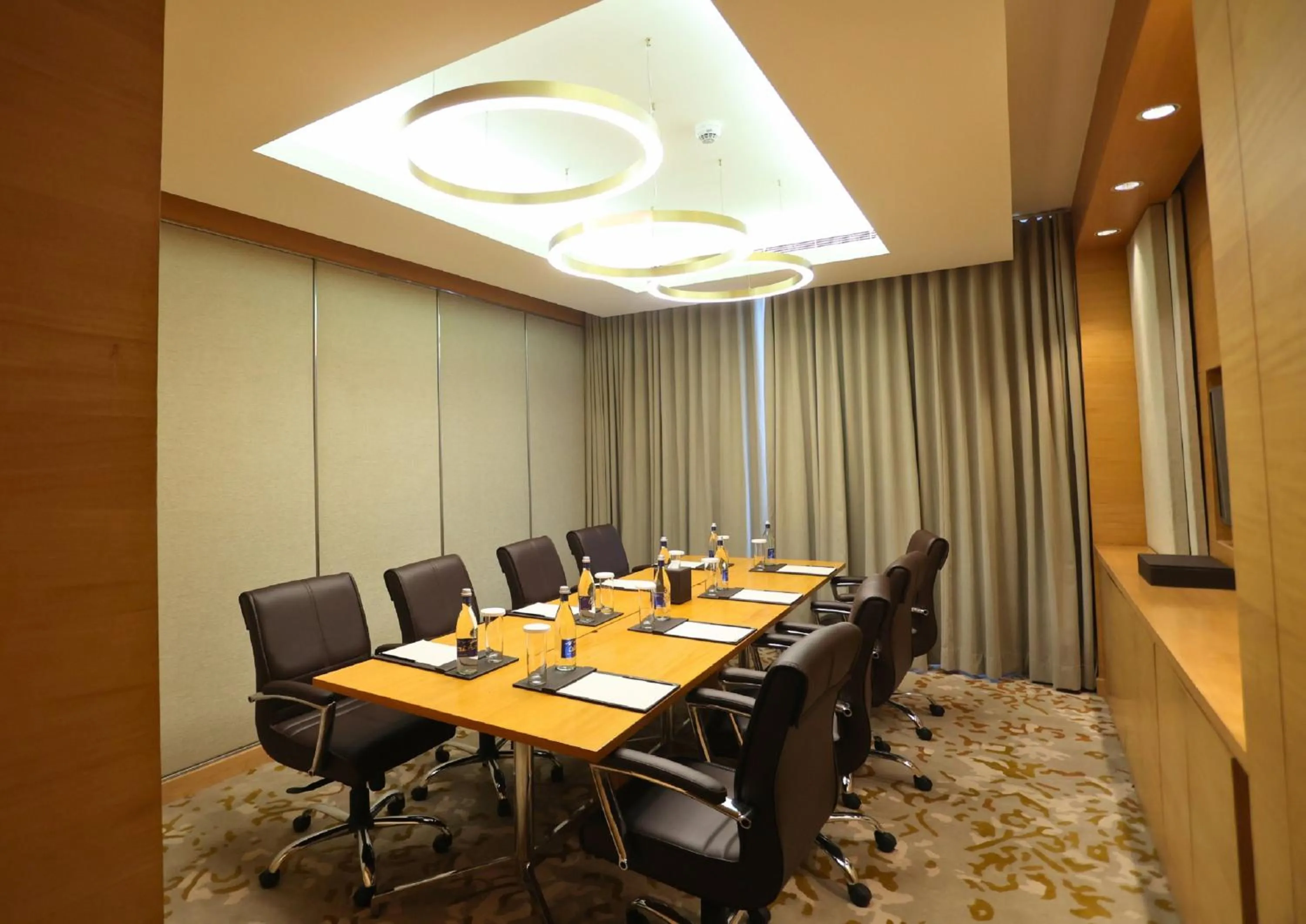 Meeting/conference room in InterContinental Jaipur Tonk Road by IHG