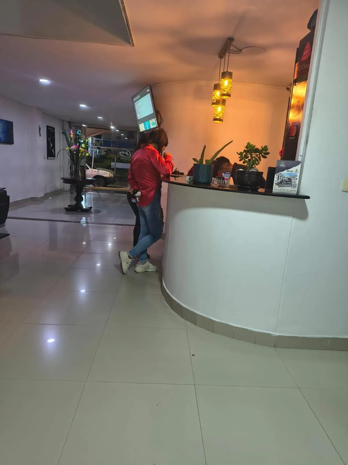 People in Gran Hotel Coral