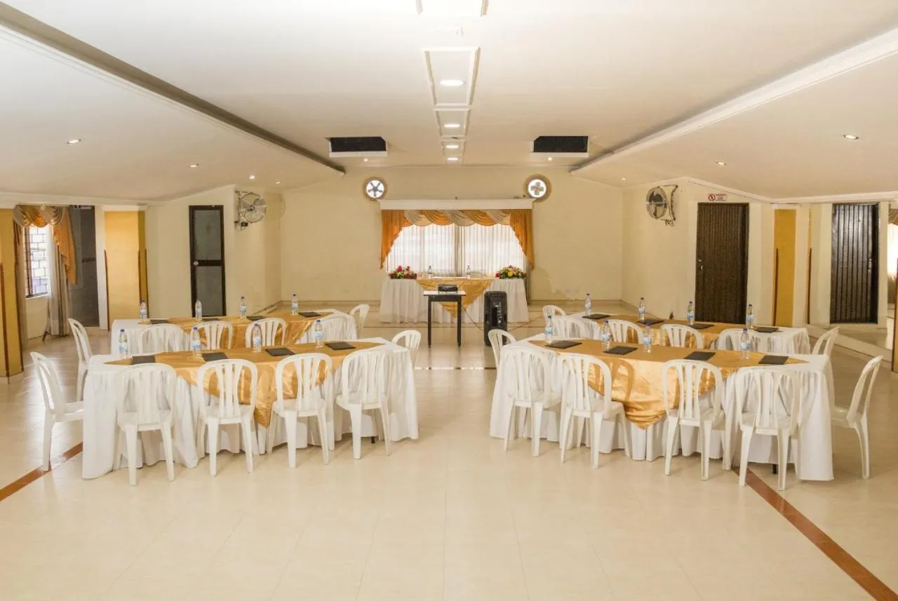 Restaurant/places to eat in Gran Hotel Coral