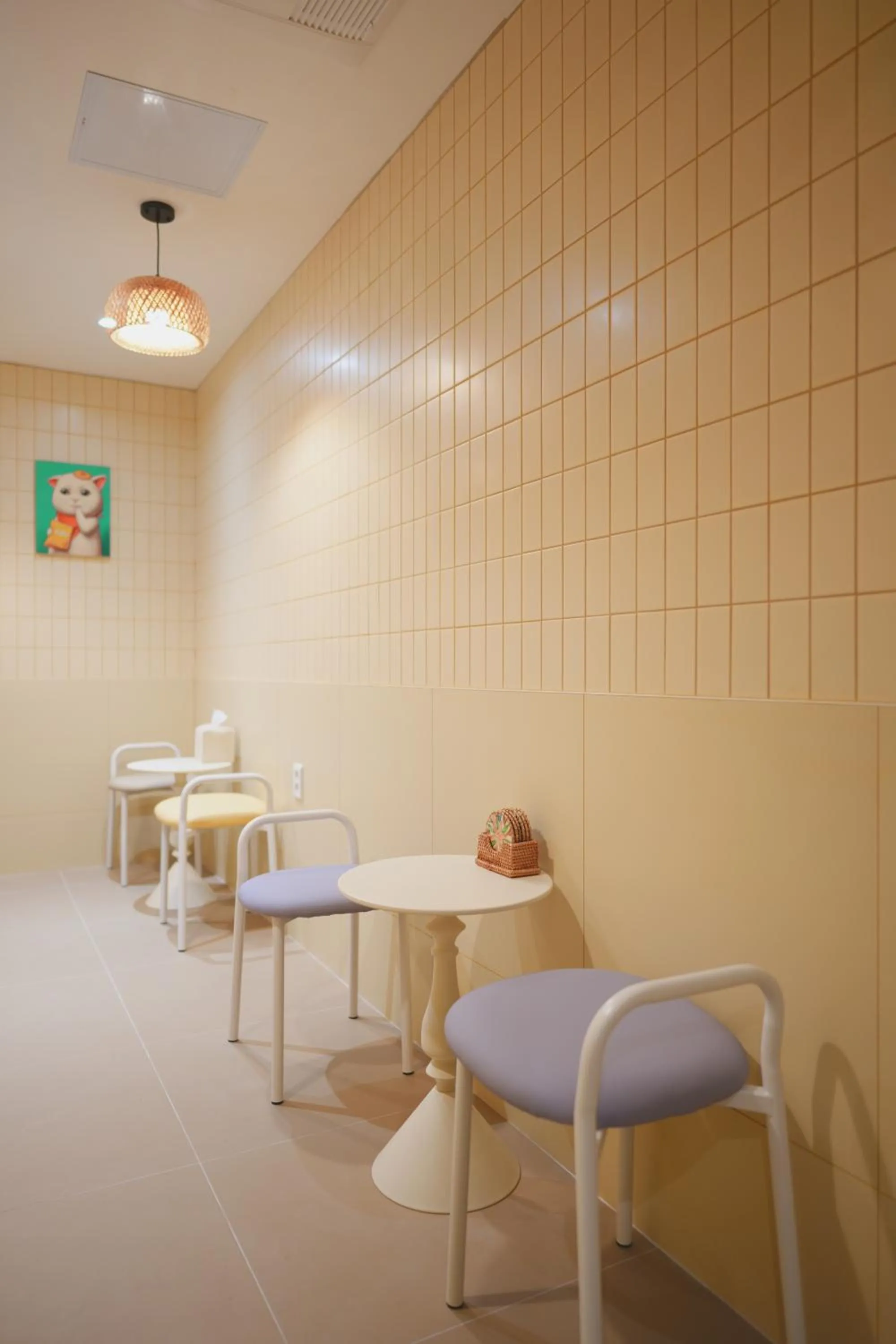 Communal kitchen in Stay Hello Hongdae Sinchon