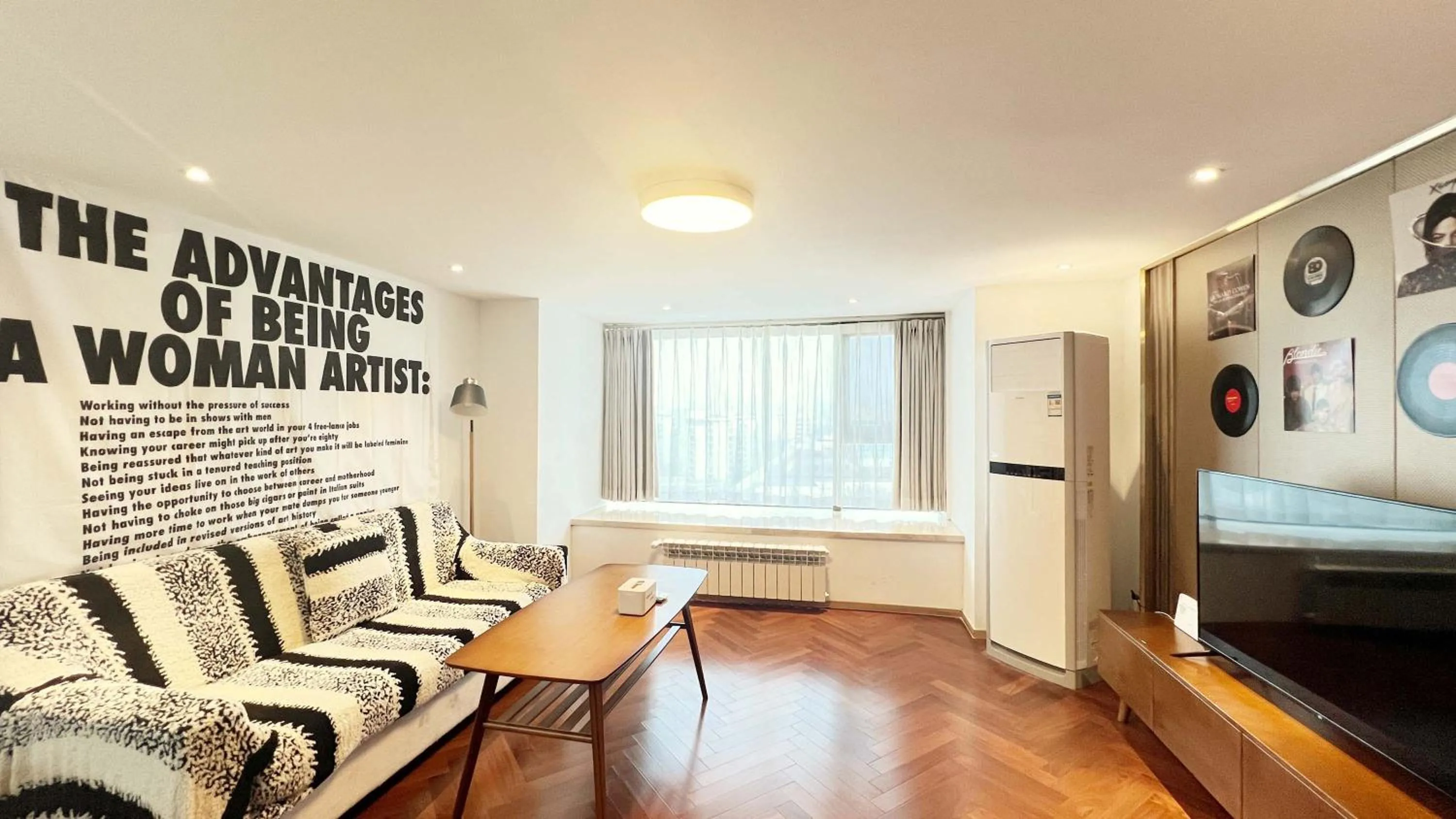 Photo of the whole room in Hongqiao Aegean Sea LOFT Apartment