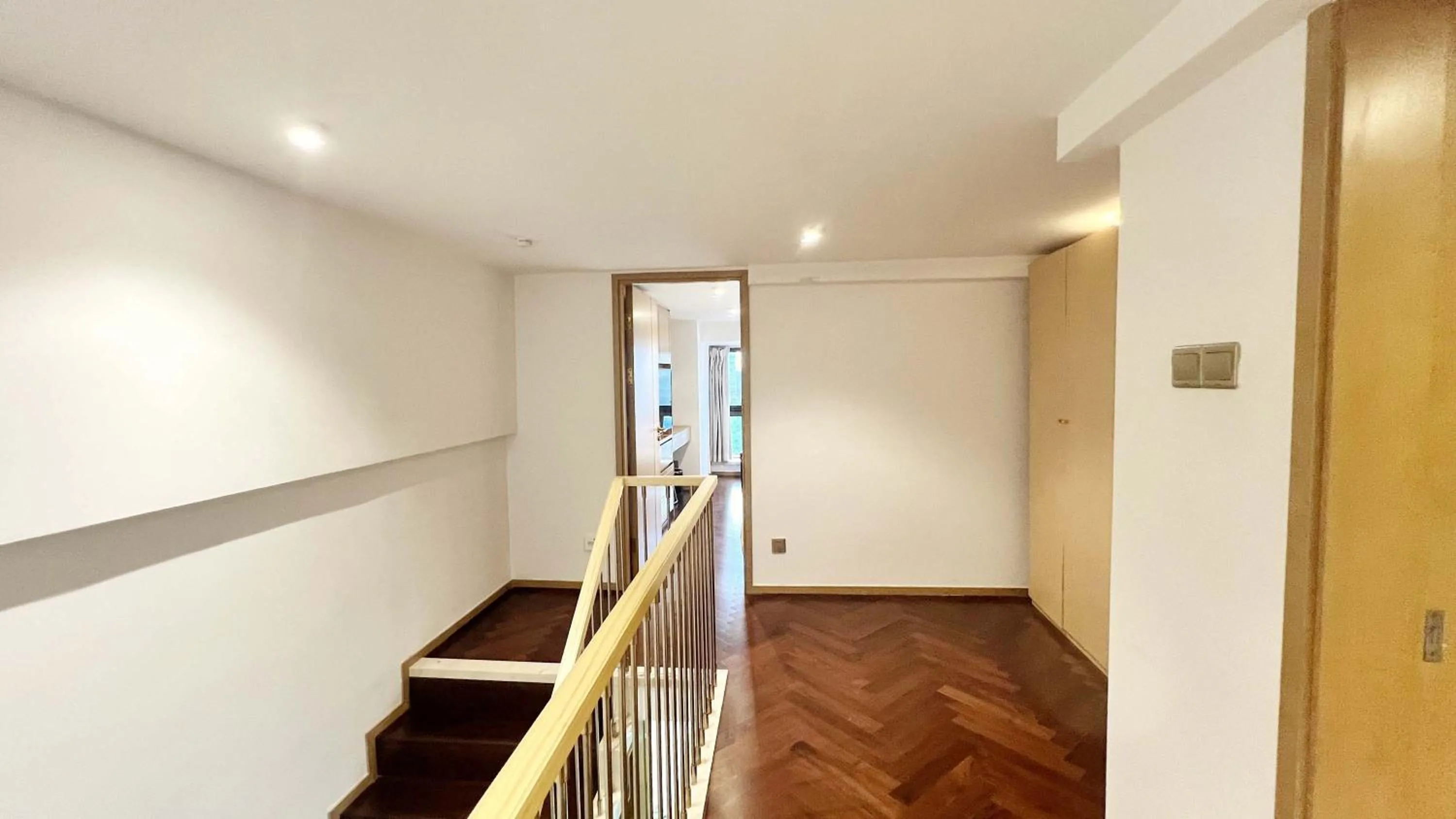 Decorative detail in Hongqiao Aegean Sea LOFT Apartment