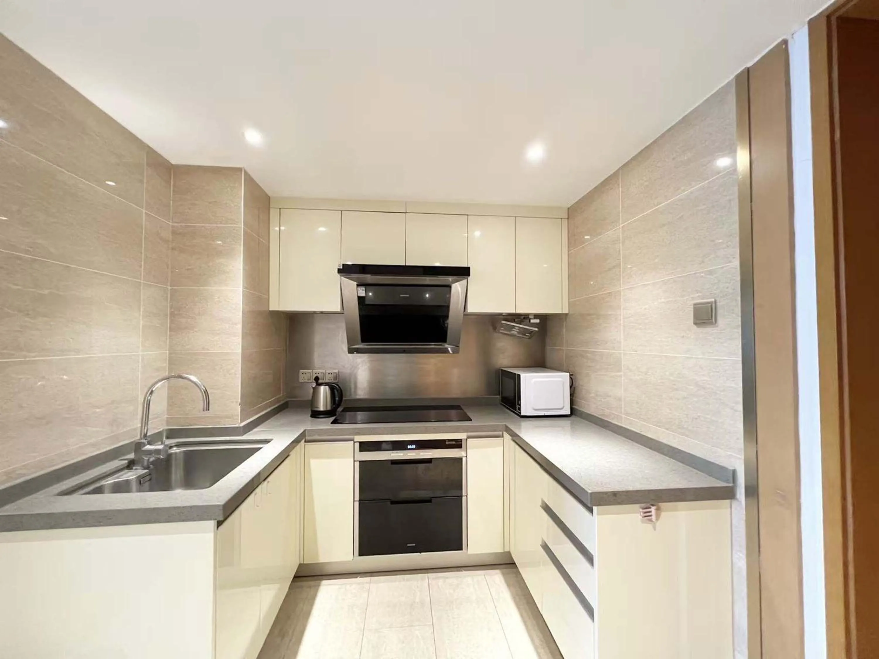 stove in Hongqiao Aegean Sea LOFT Apartment