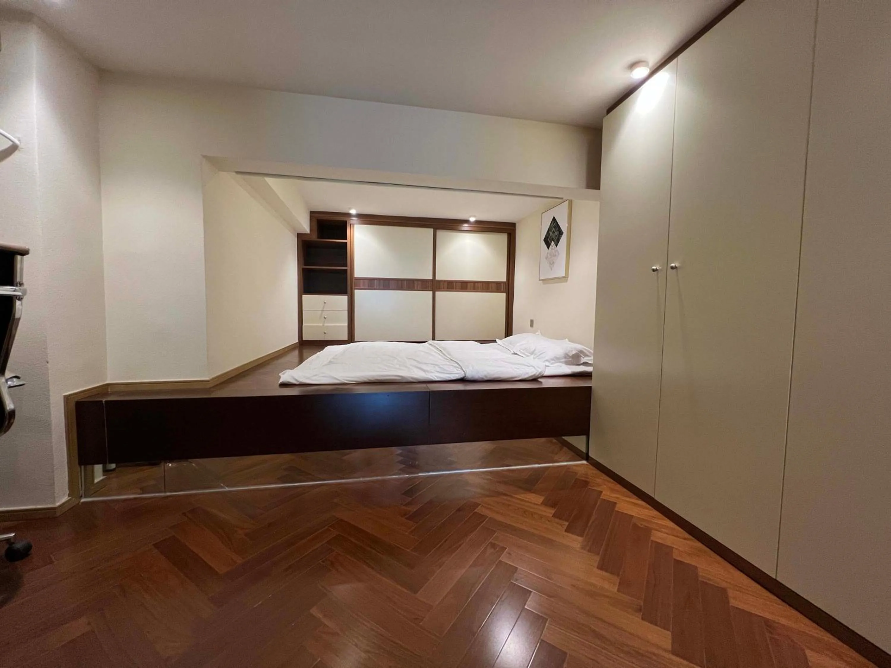 Bed in Hongqiao Aegean Sea LOFT Apartment