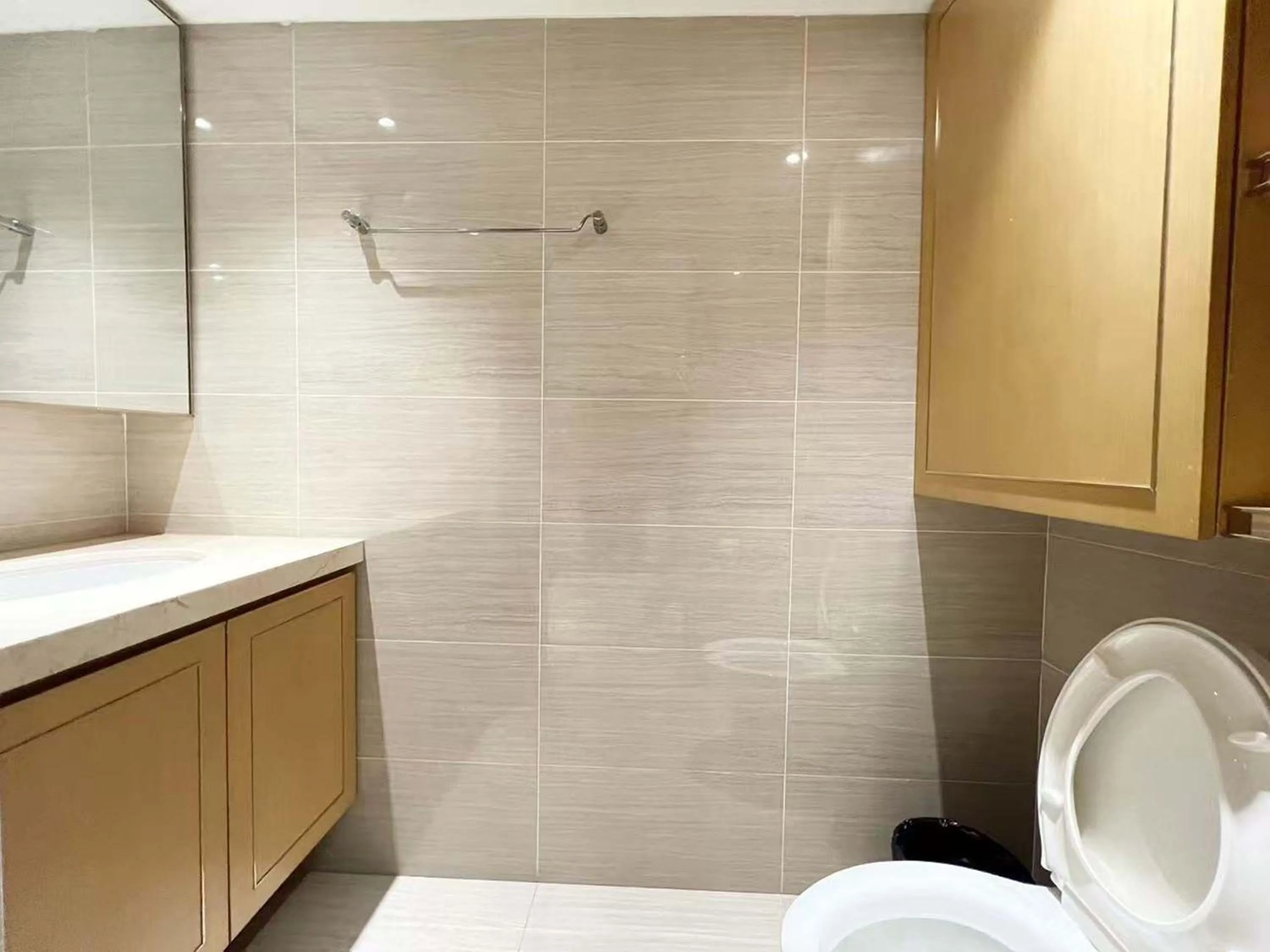 Shower in Hongqiao Aegean Sea LOFT Apartment