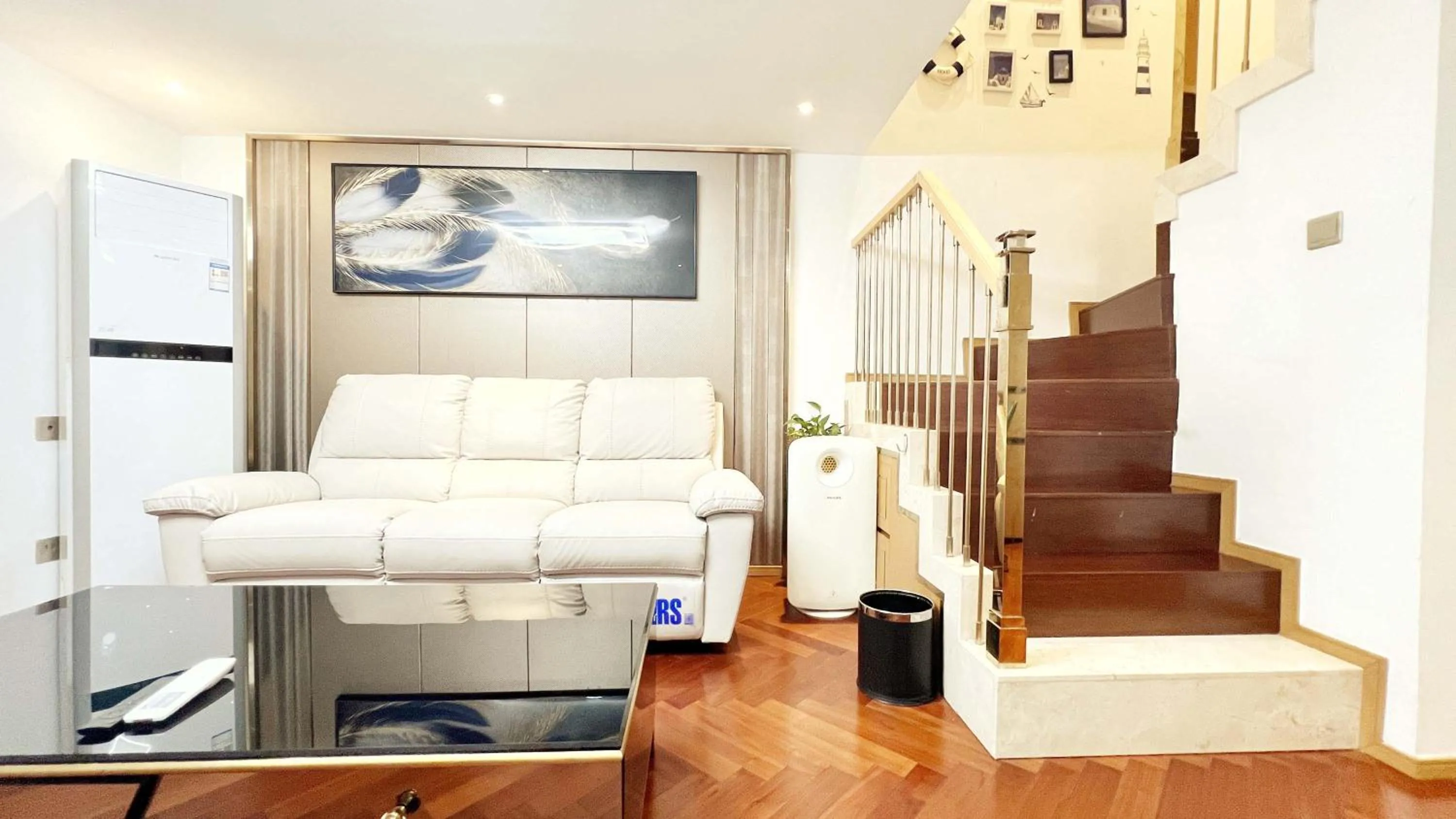 Seating area in Hongqiao Aegean Sea LOFT Apartment