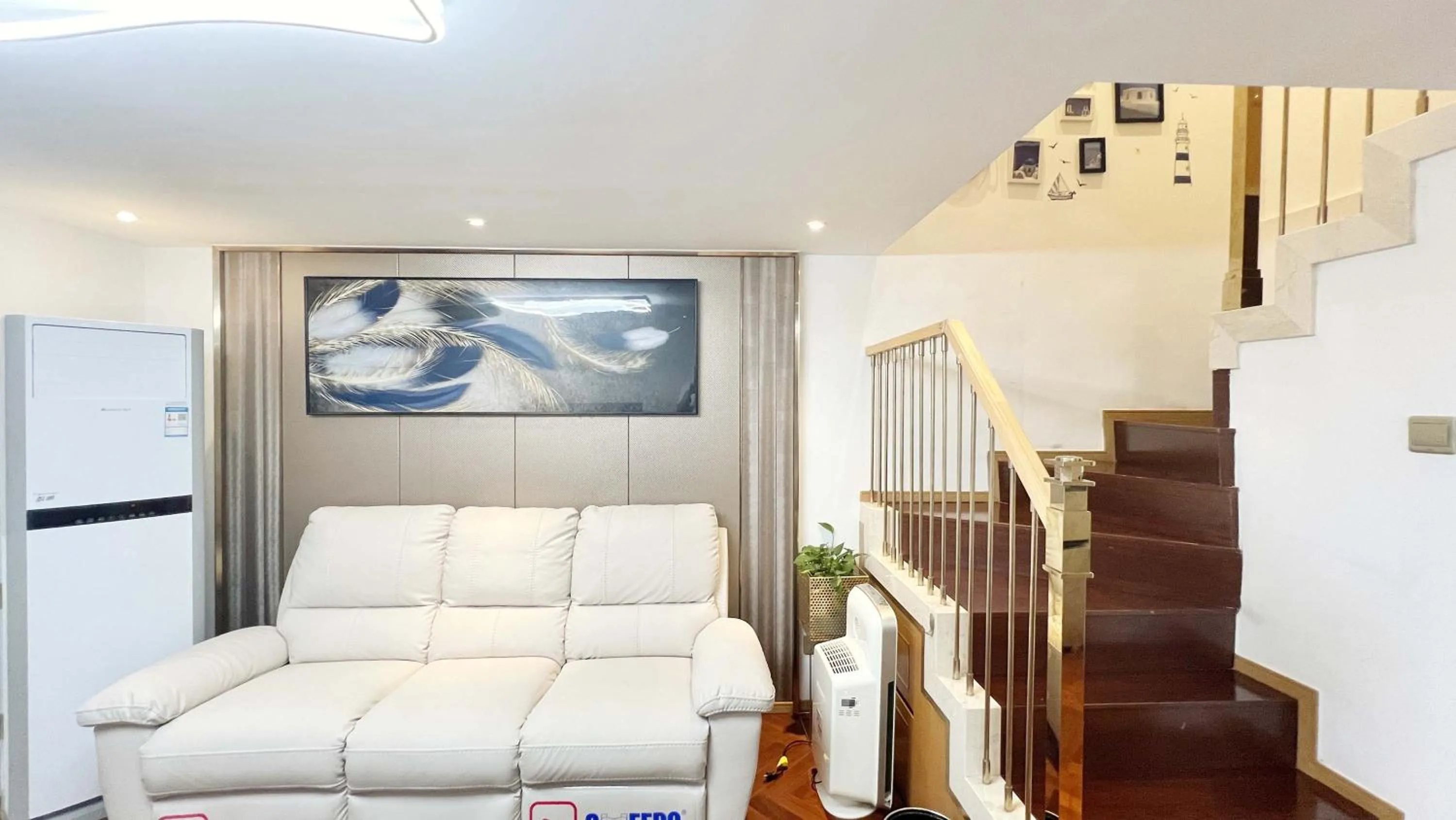 Bed in Hongqiao Aegean Sea LOFT Apartment