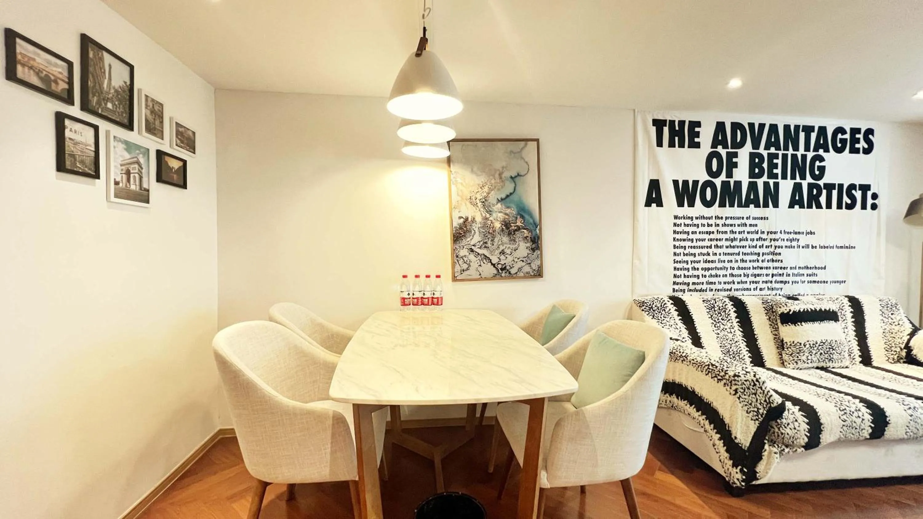 Seating area in Hongqiao Aegean Sea LOFT Apartment