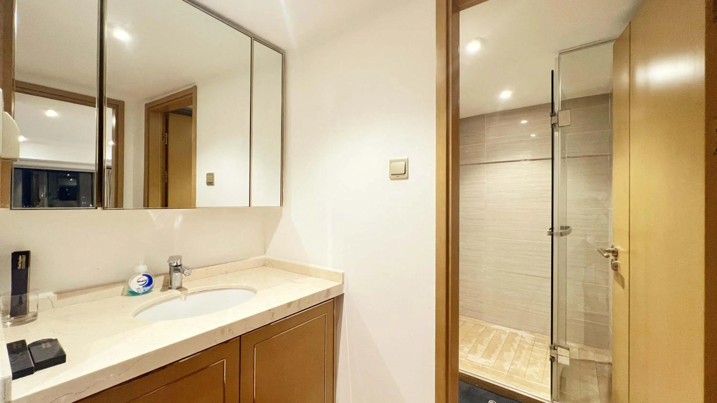 Bathroom in Hongqiao Aegean Sea LOFT Apartment