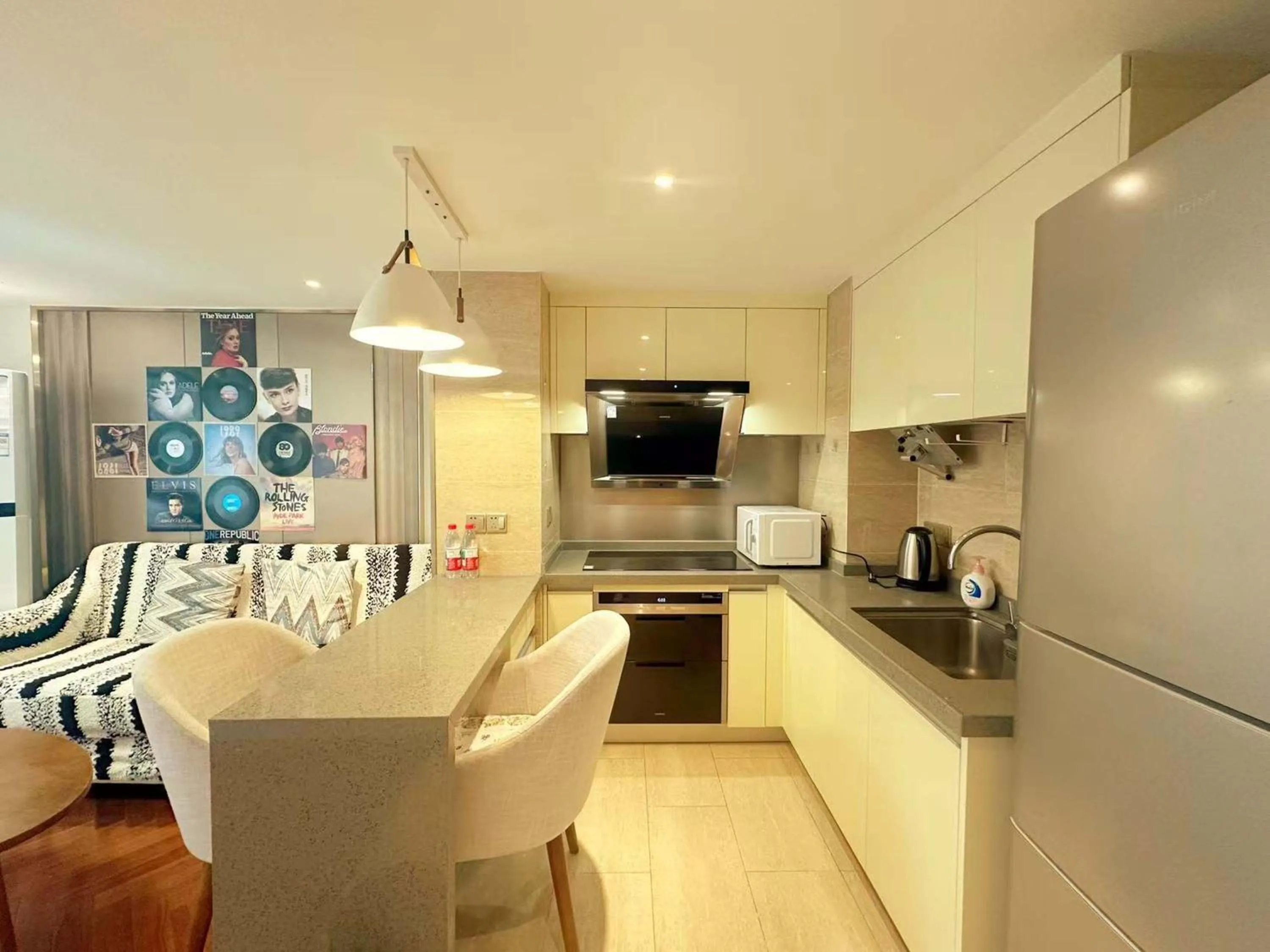 Kitchen or kitchenette in Hongqiao Aegean Sea LOFT Apartment