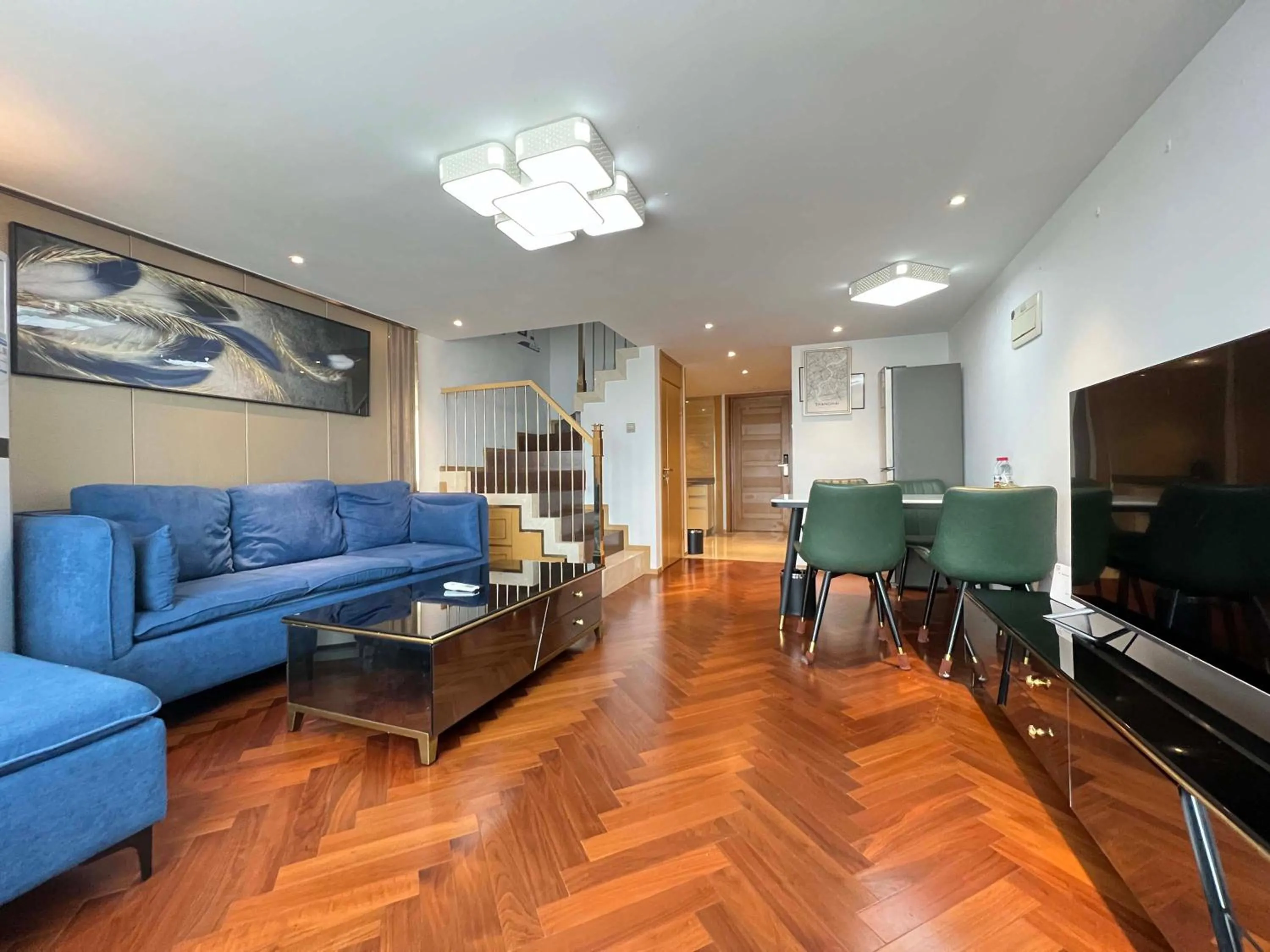 TV and multimedia in Hongqiao Aegean Sea LOFT Apartment