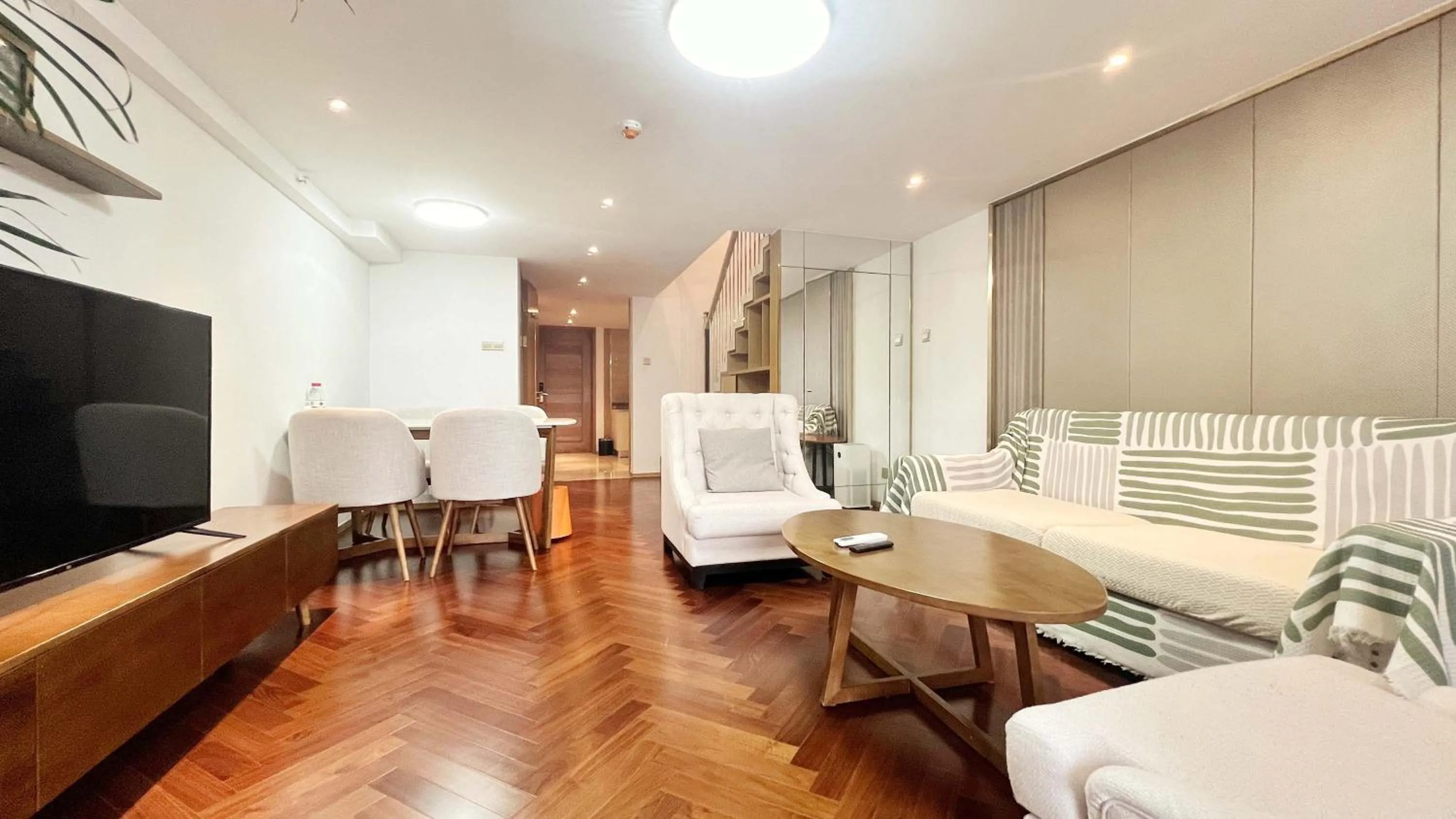 Bed in Hongqiao Aegean Sea LOFT Apartment