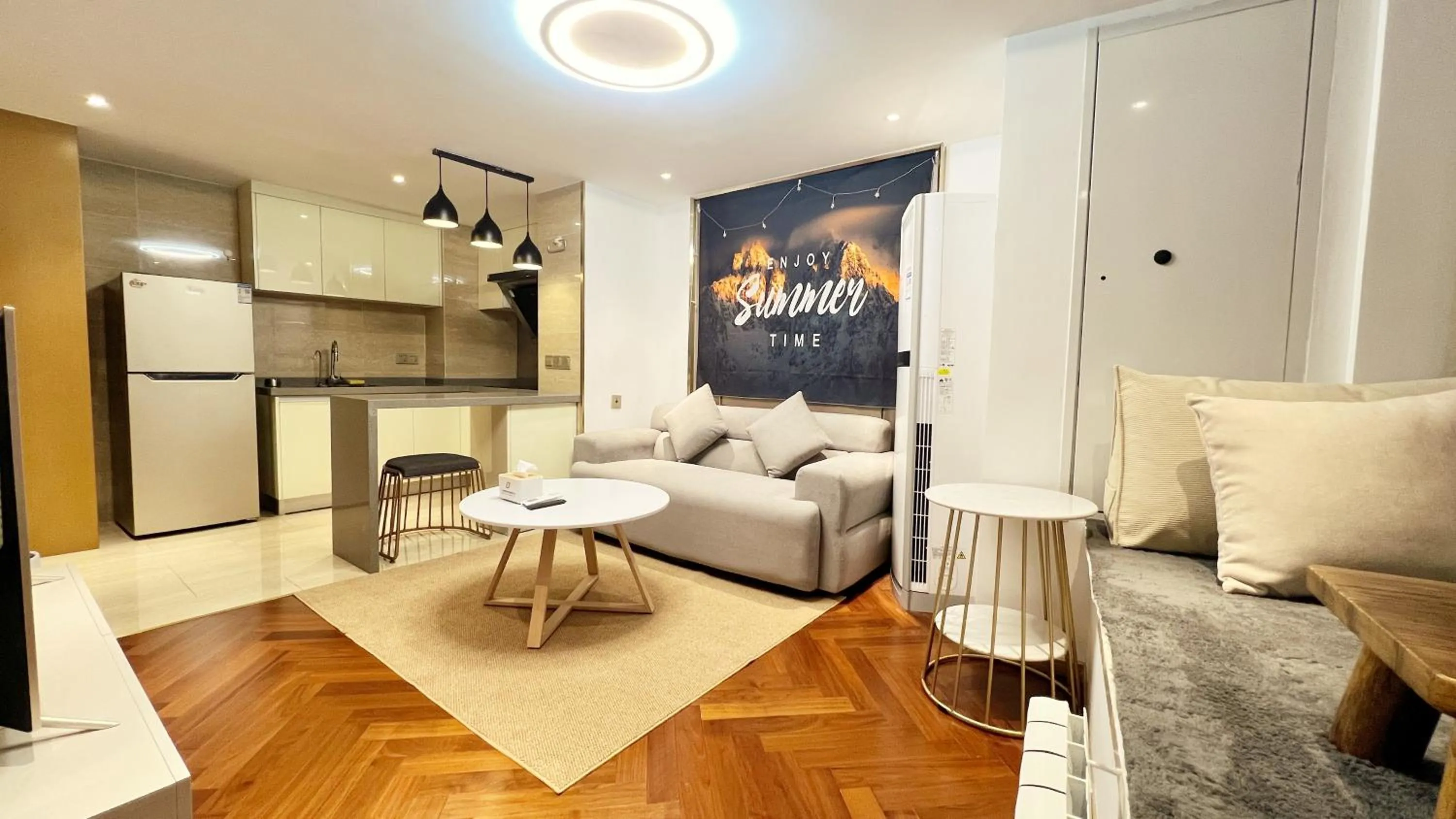 Seating area in Hongqiao Aegean Sea LOFT Apartment
