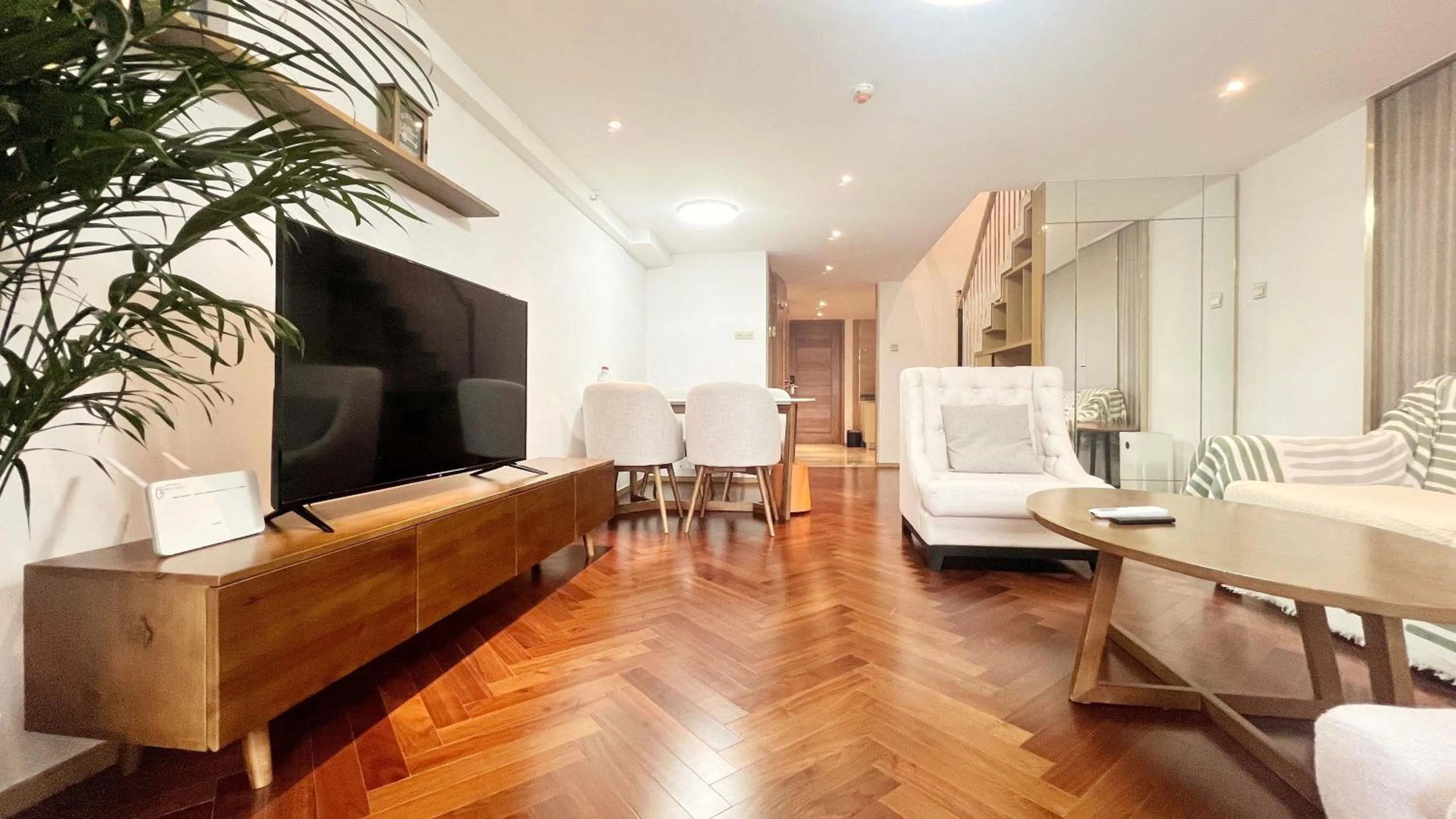 Seating area in Hongqiao Aegean Sea LOFT Apartment