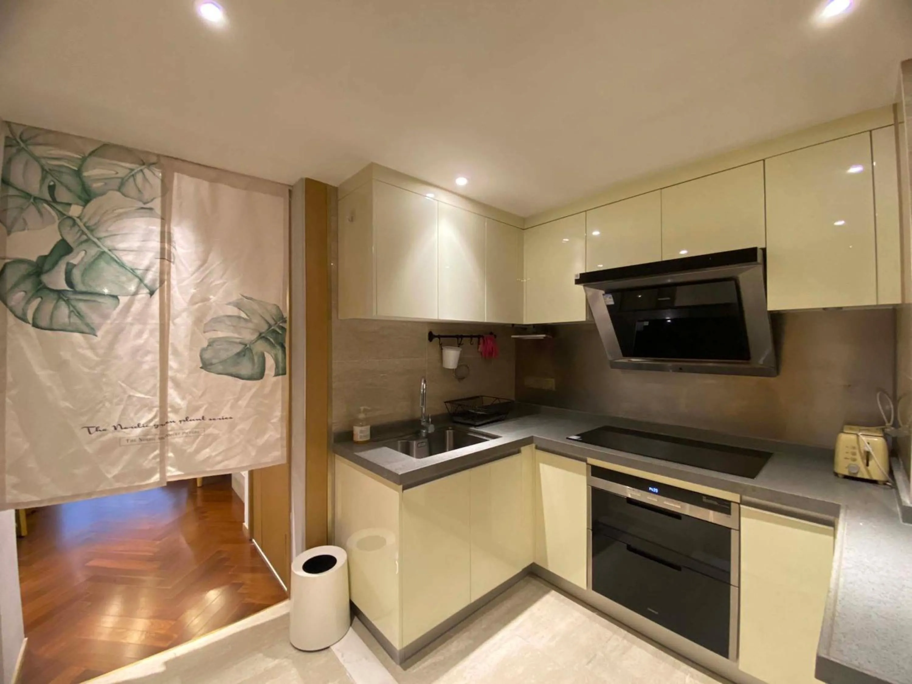 Kitchen or kitchenette in Hongqiao Aegean Sea LOFT Apartment