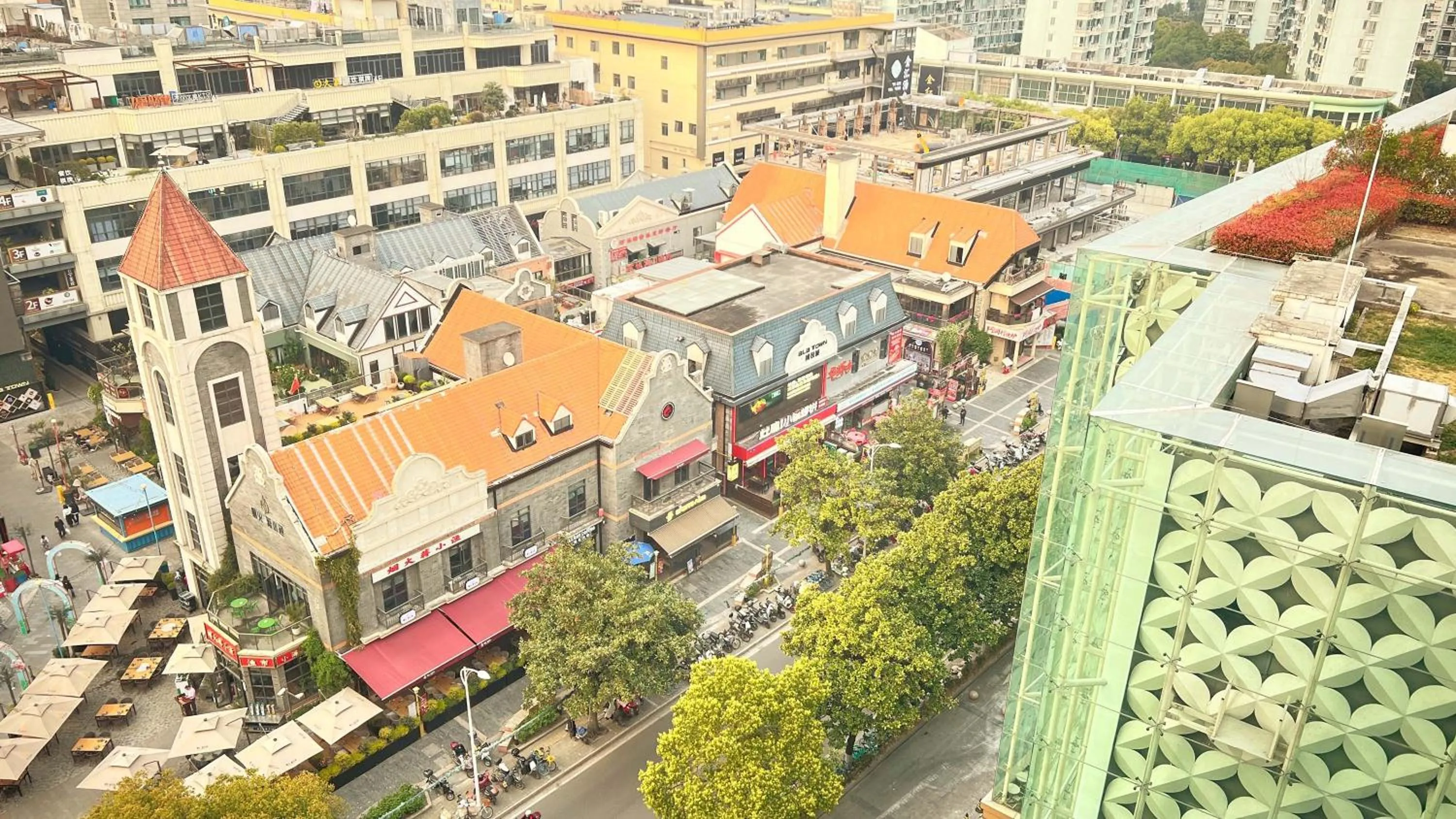 Property building in Hongqiao Aegean Sea LOFT Apartment