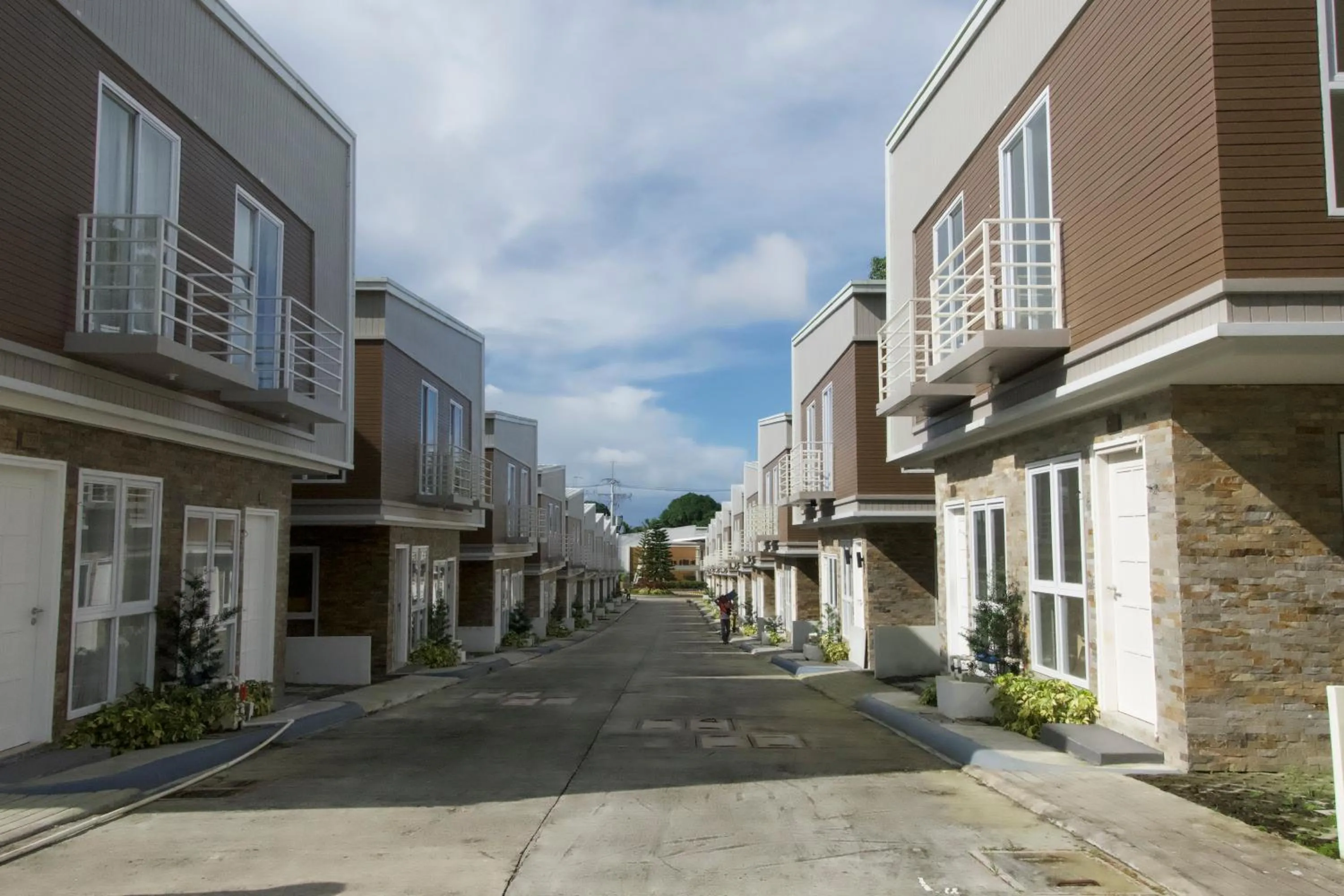 Property building in Verdant Villas