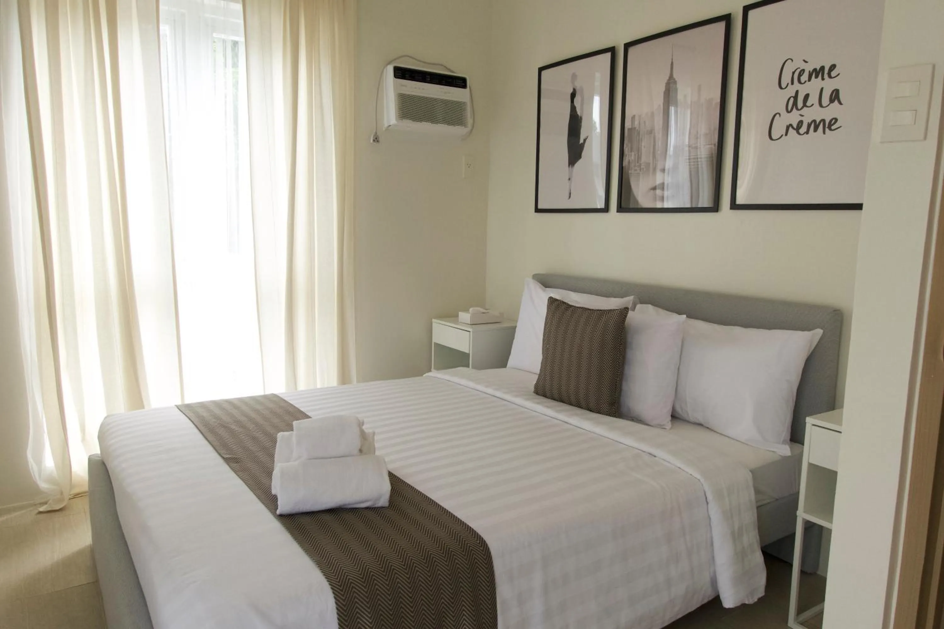 Bedroom, Bed in Verdant Villas