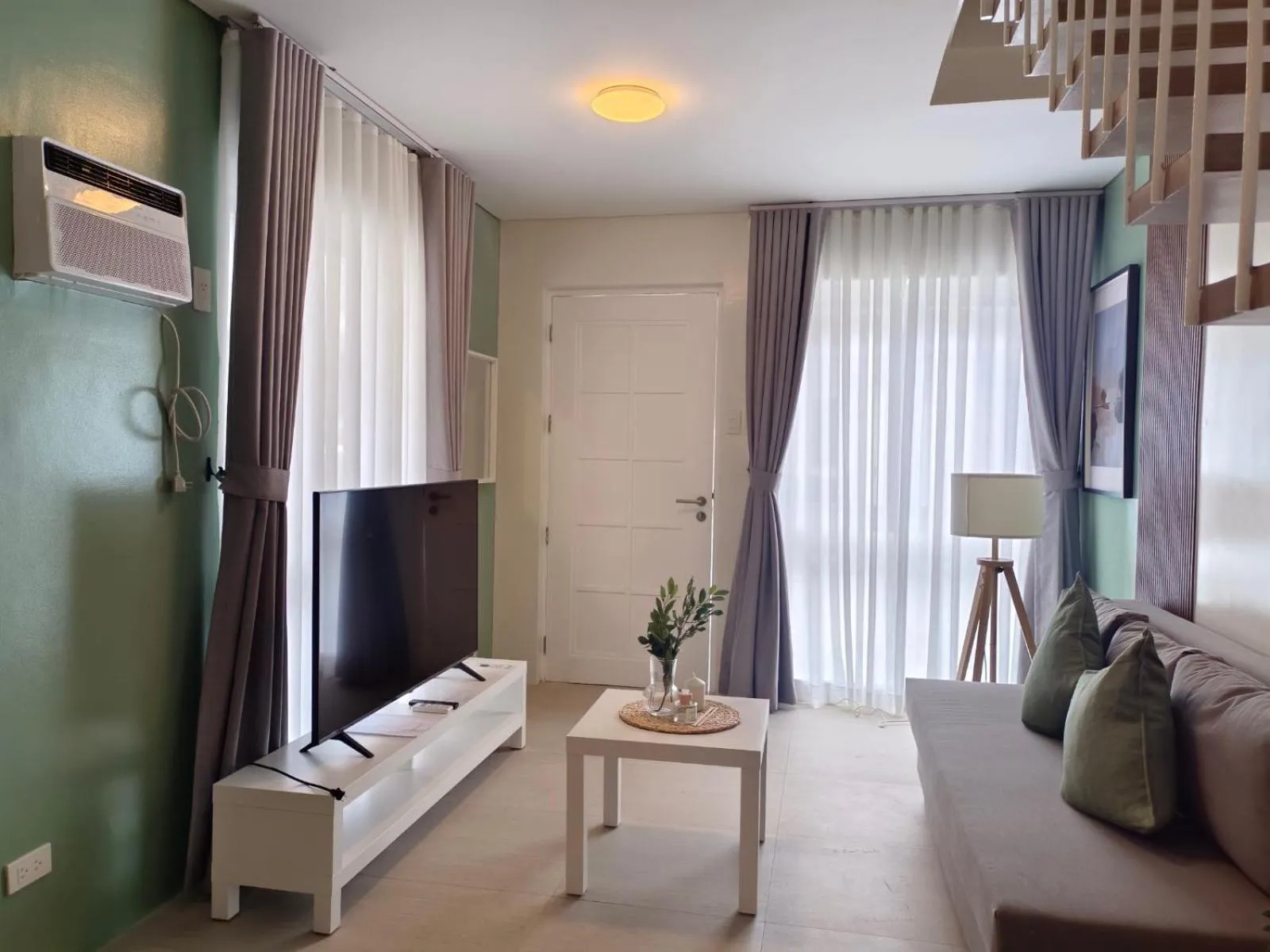 Living room in Verdant Villas