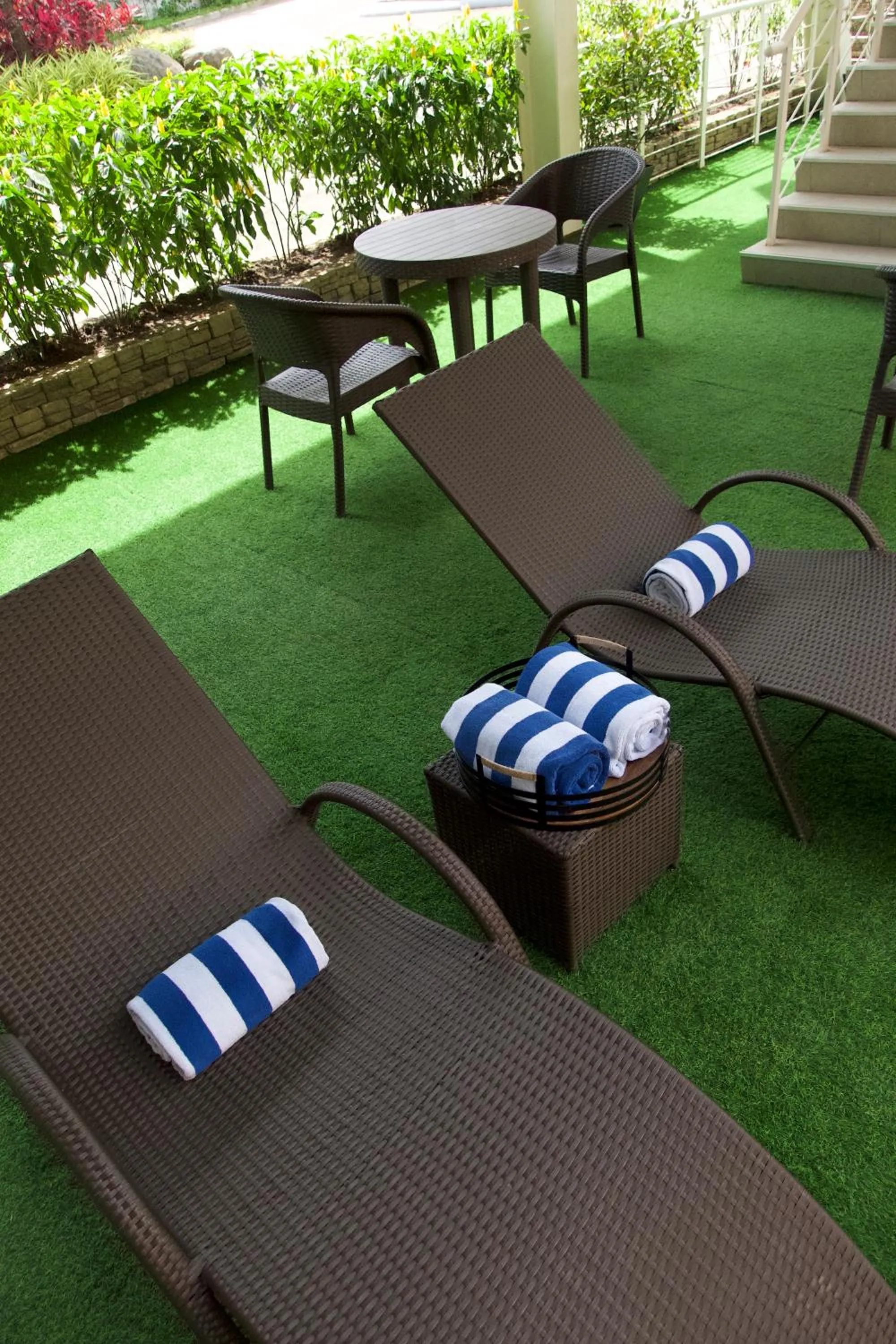 Swimming pool in Verdant Villas