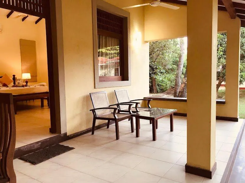 Lake View Bungalow Yala