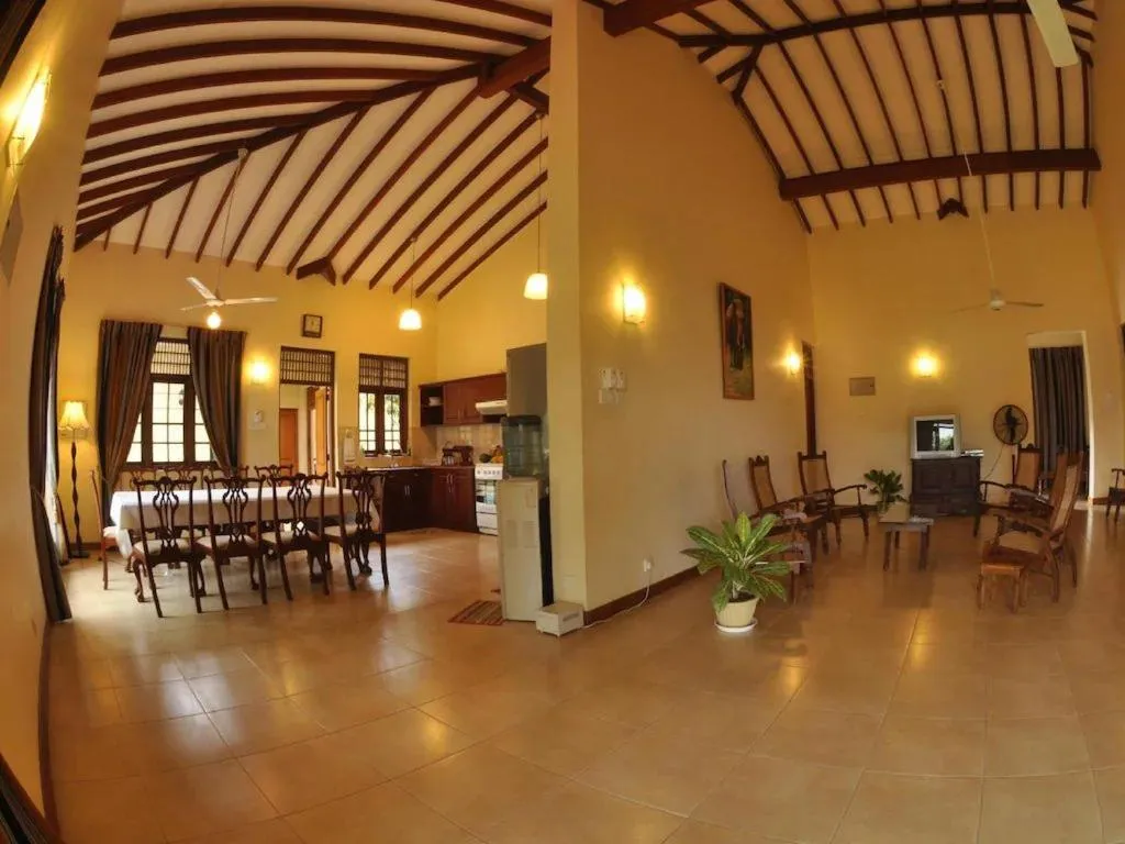 Lake View Bungalow Yala