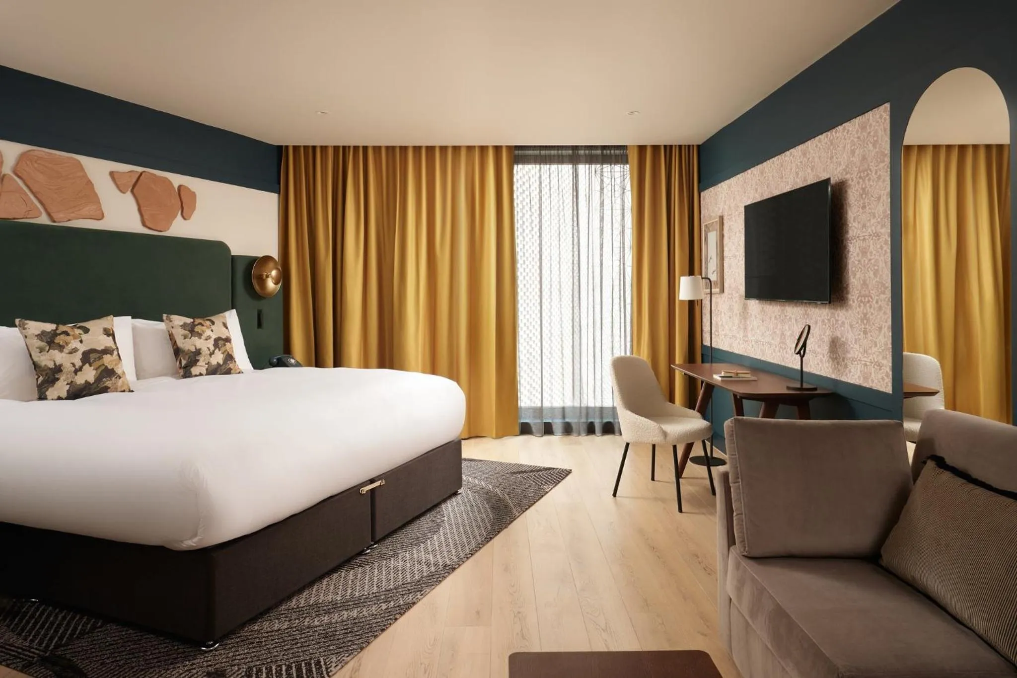 Premium King Room with Sofa Bed - single occupancy in Hotel Indigo Gloucester - The Forum by IHG