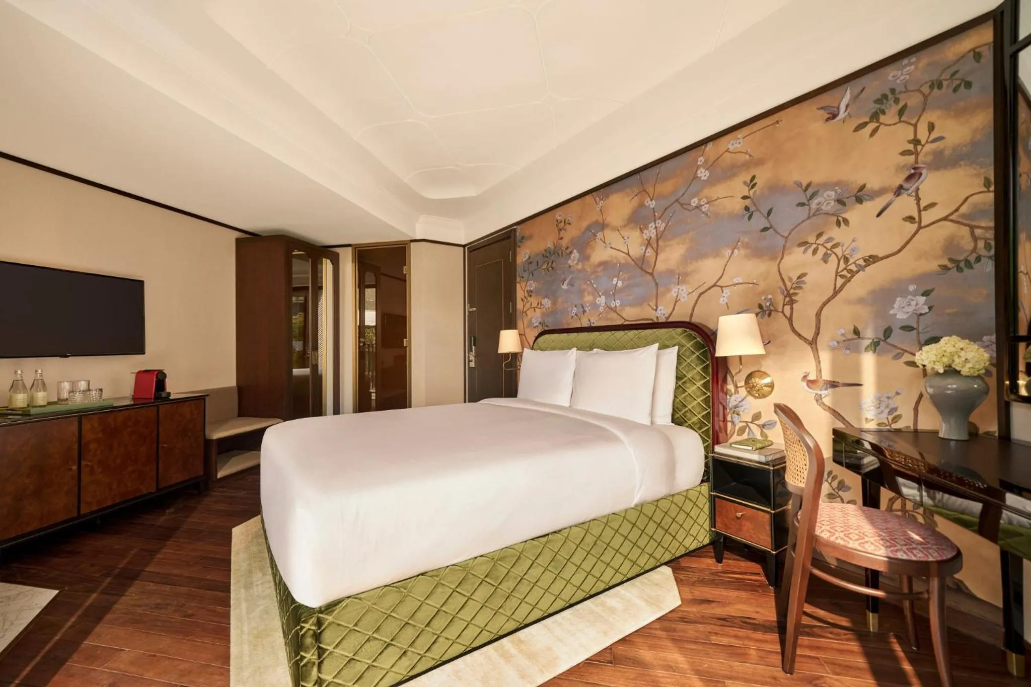 Photo of the whole room, Bed in Rêve Ho Chi Minh City, Vignette Collection by IHG