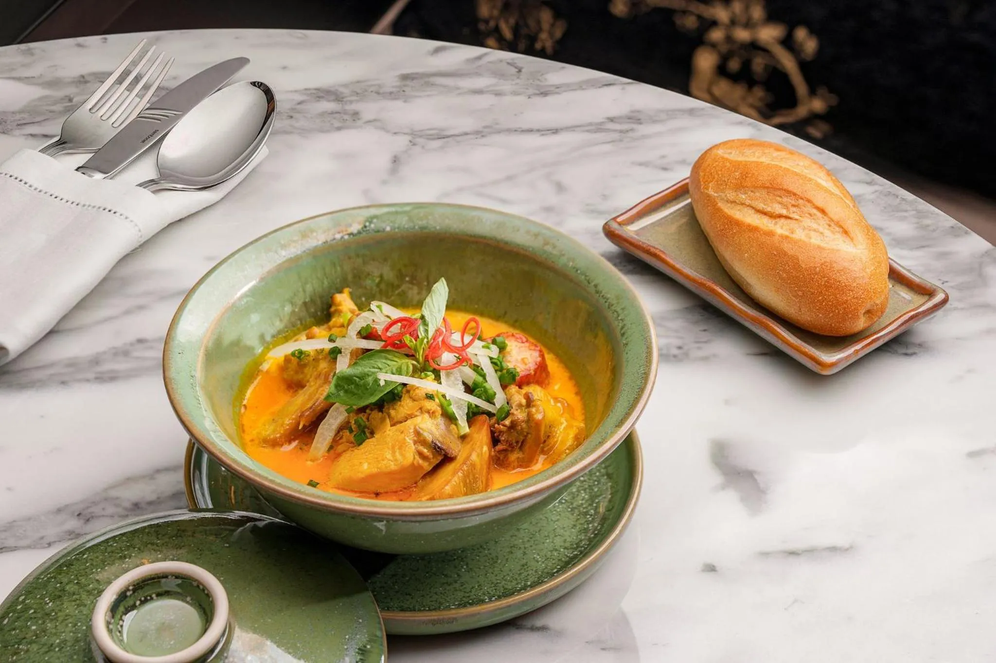 Restaurant/places to eat in Rêve Ho Chi Minh City, Vignette Collection by IHG