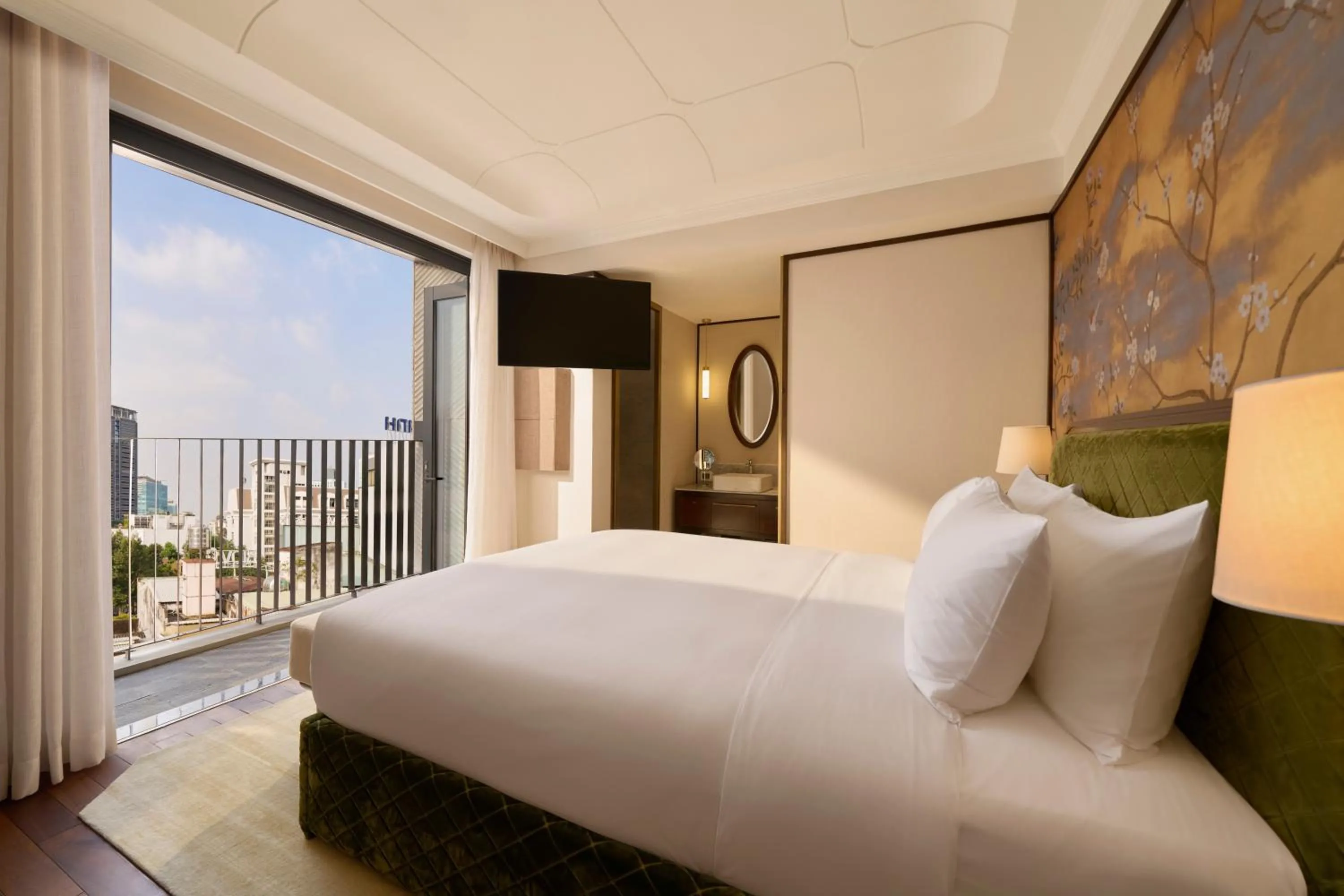 TV and multimedia, Bed in Rêve Ho Chi Minh City, Vignette Collection by IHG