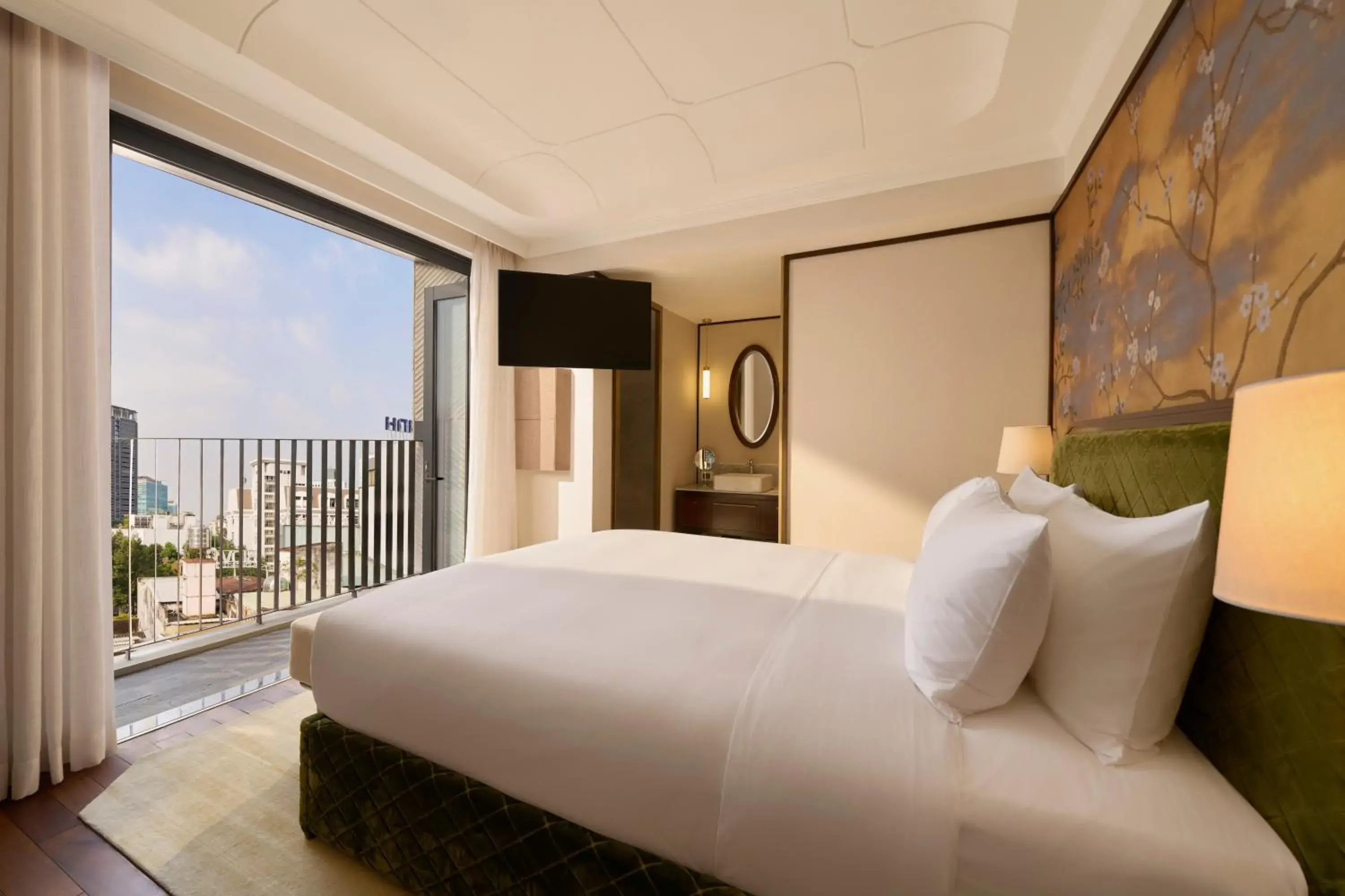 Premium Queen Room with Bath in Rêve Ho Chi Minh City, Vignette Collection by IHG Premium Queen Room with Bath in Rêve Ho Chi Minh City, Vignette Collection by IHG