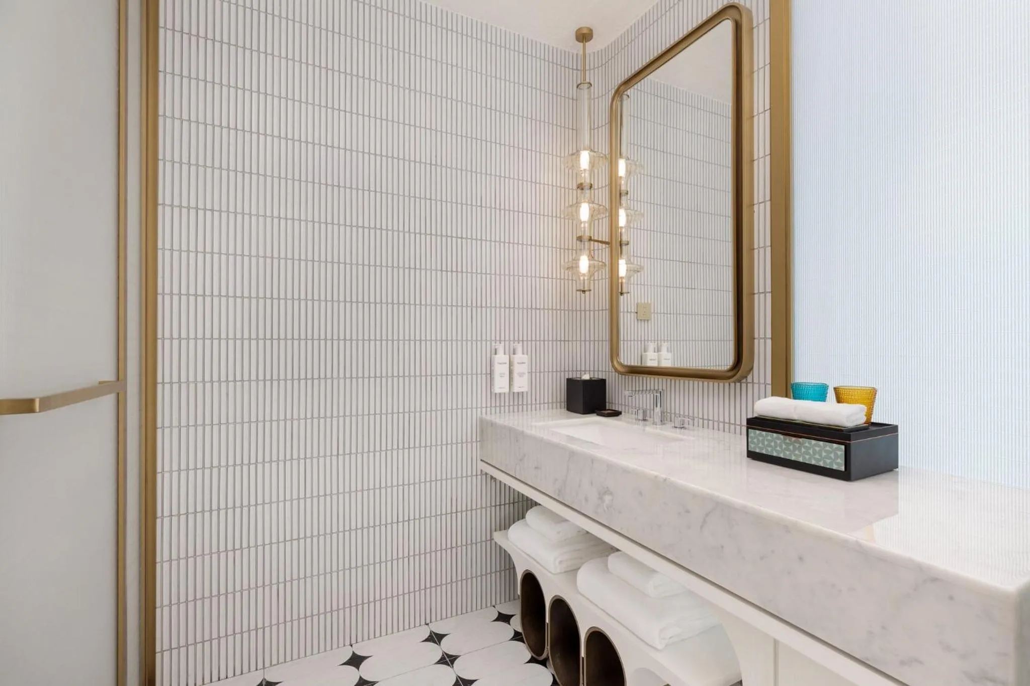 Photo of the whole room in Vignette Collection TFT Chongqing by IHG