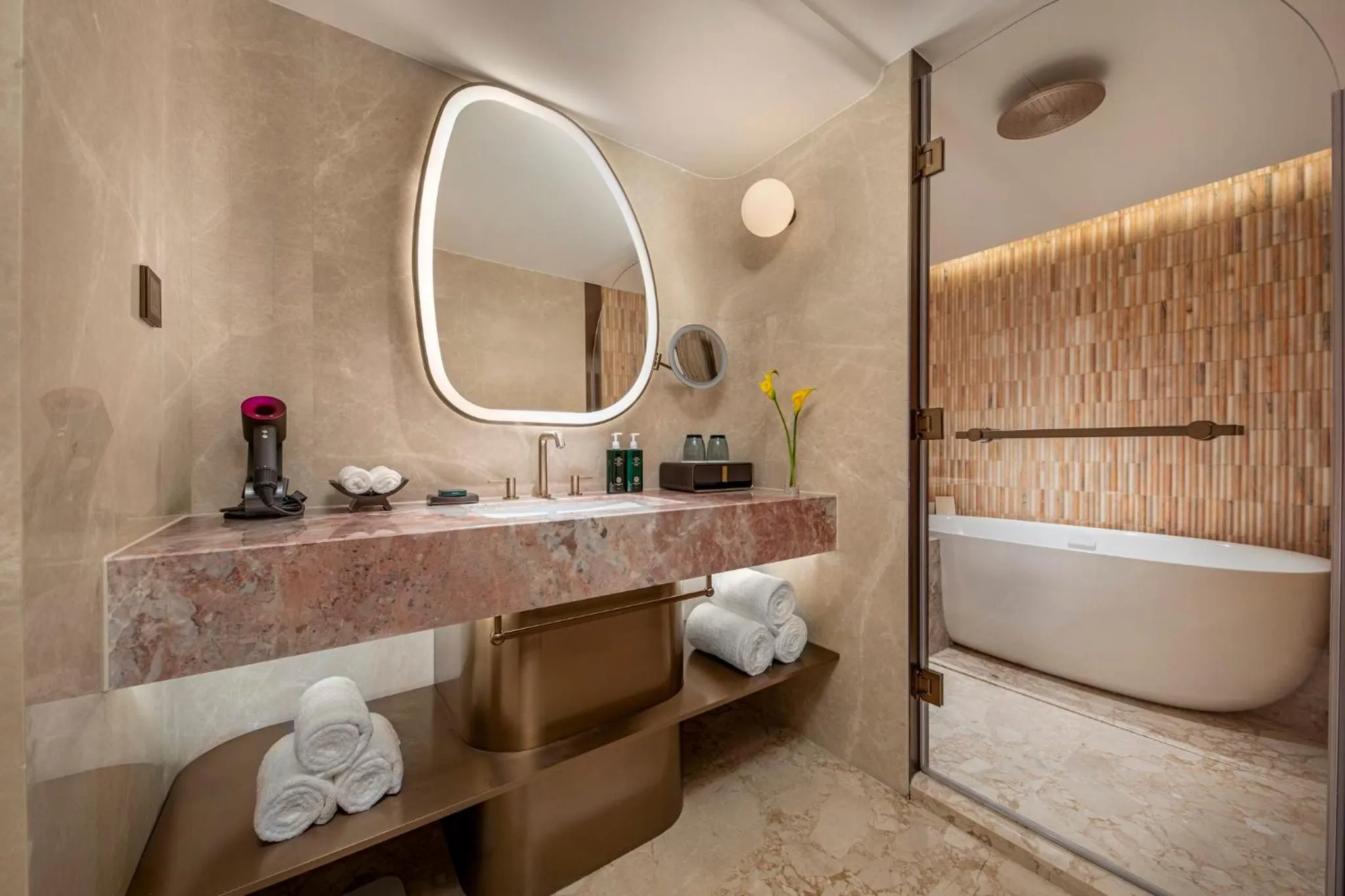 Bedroom in Hotel Indigo Xi'an High-tech Zone by IHG