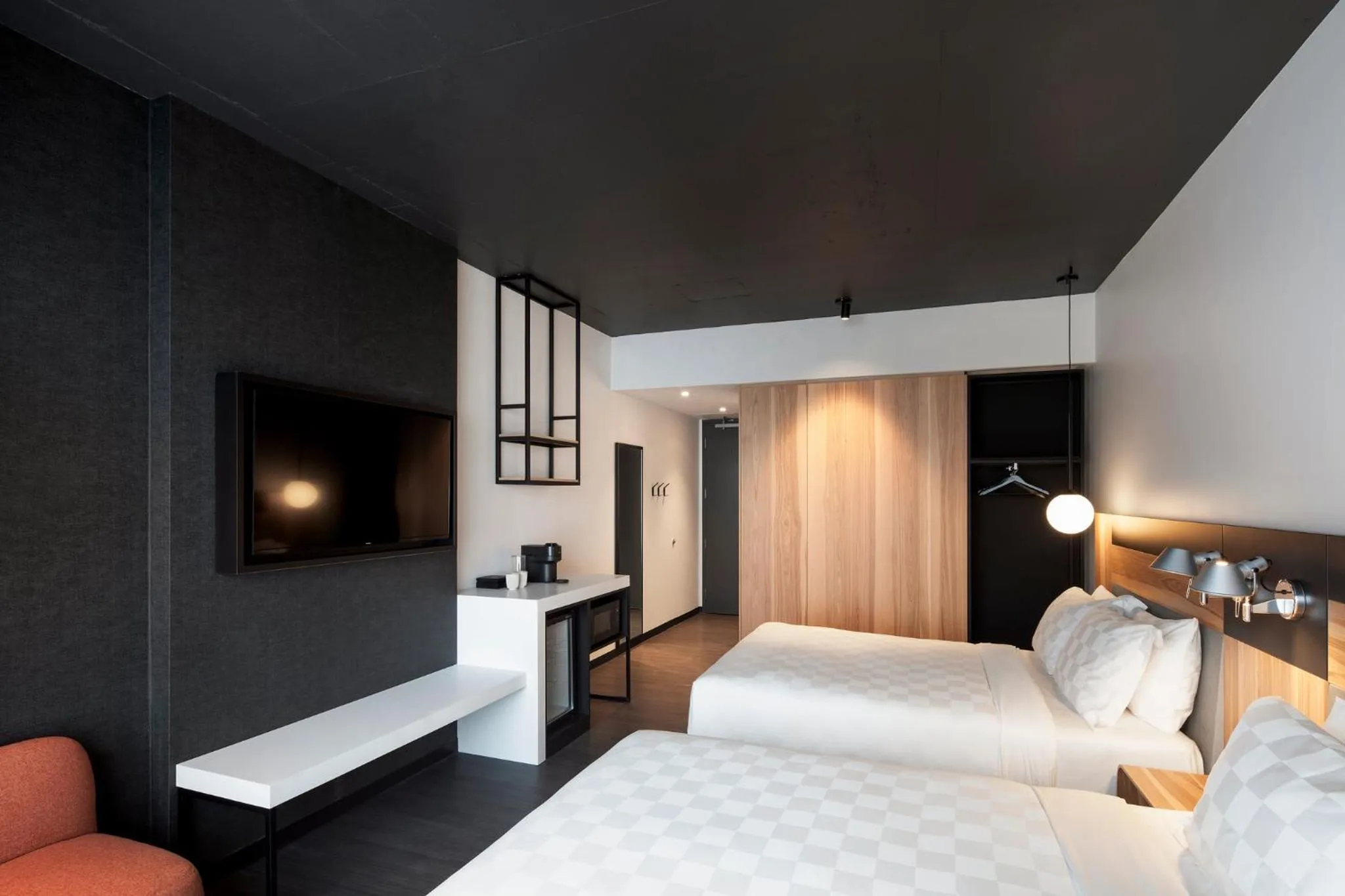 Standard Queen Room in Alt Hotel Ottawa Airport