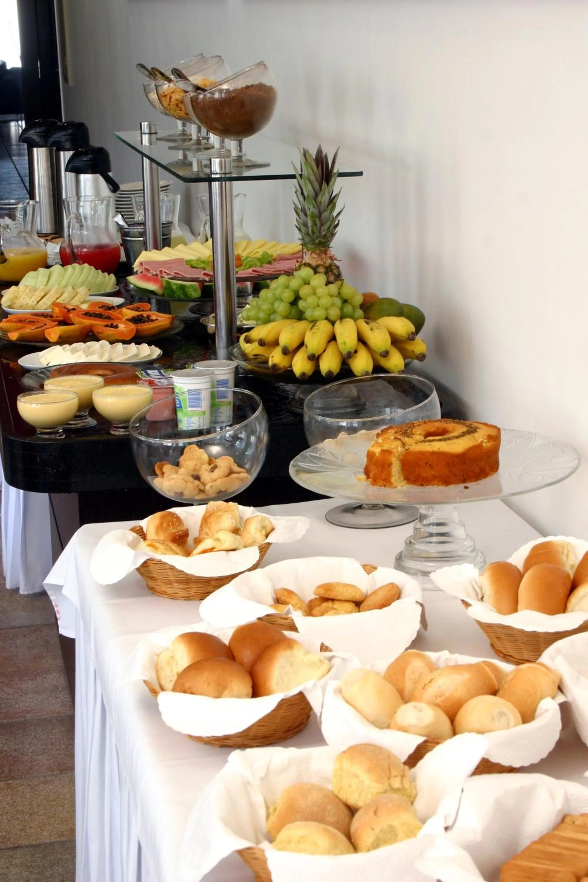 Continental breakfast in Hotel Dom Henrique
