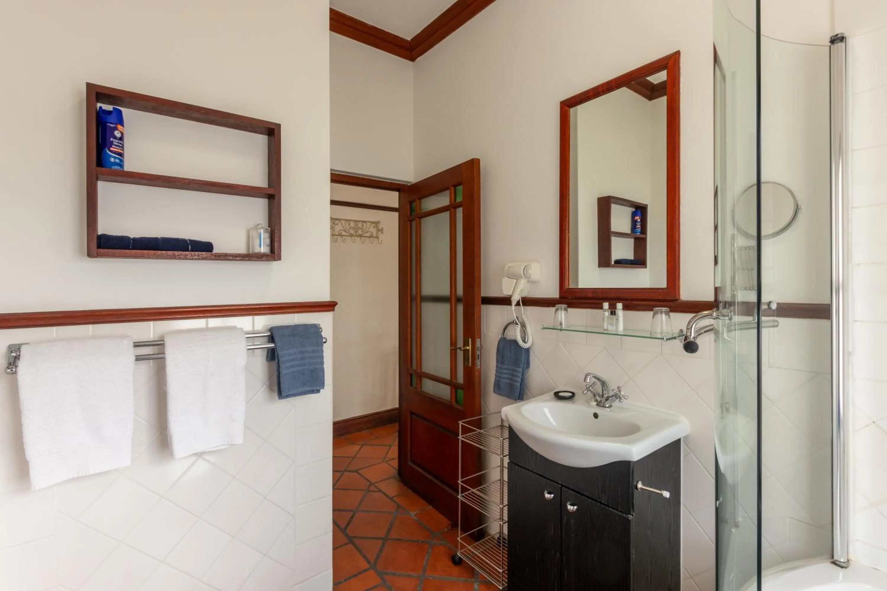 Bathroom in Berg en Zee Guesthouse