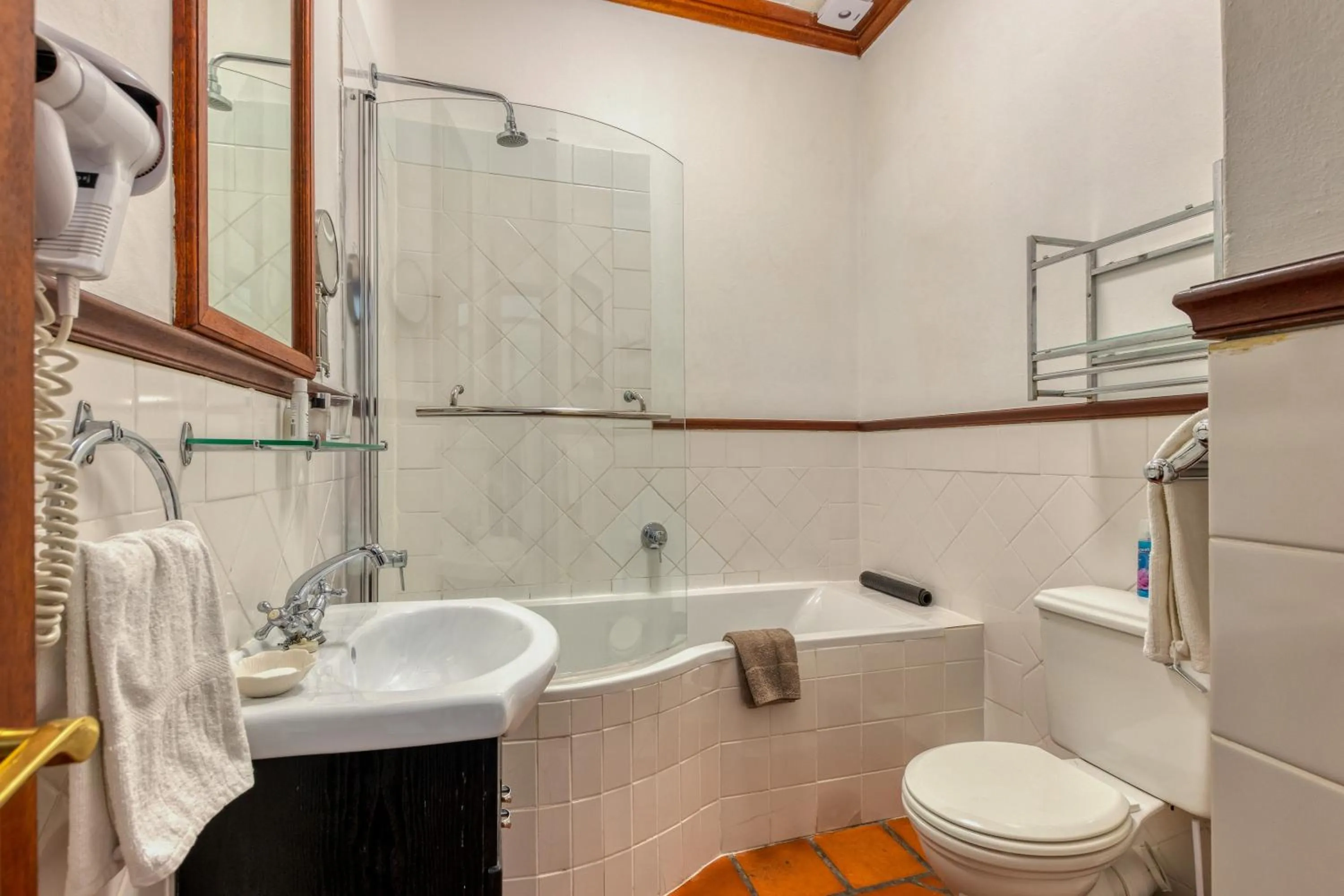 Bathroom in Berg en Zee Guesthouse