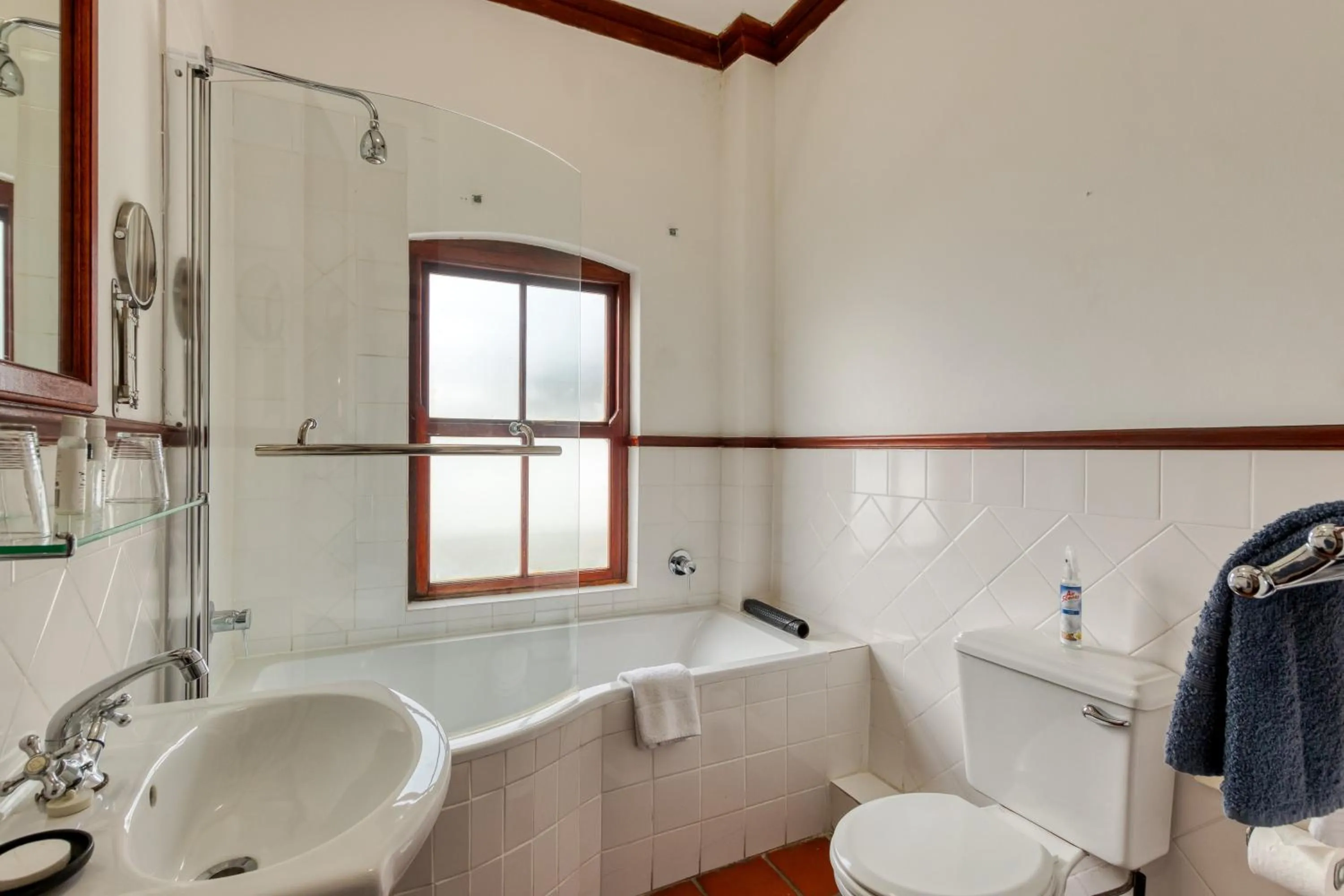 Bathroom in Berg en Zee Guesthouse