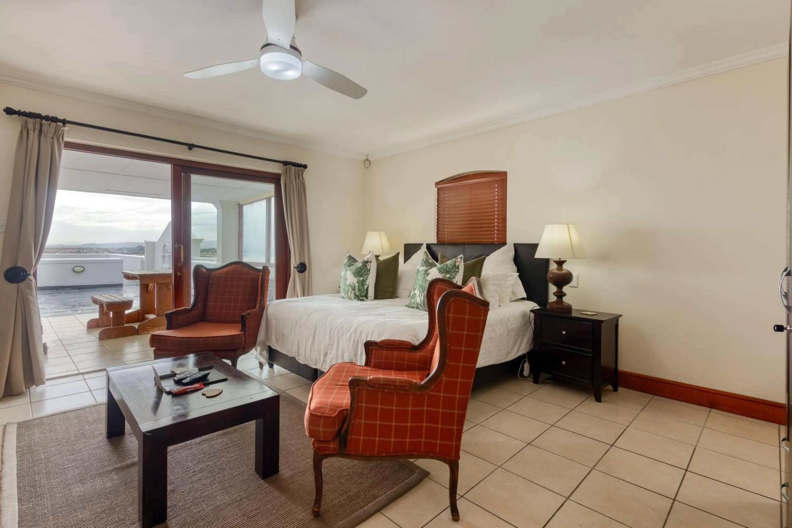 Photo of the whole room in Berg en Zee Guesthouse