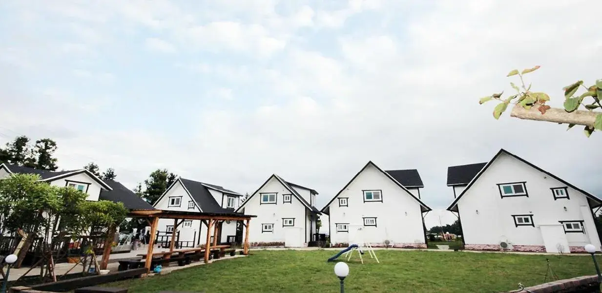 Zain Village pension Zain Village pension